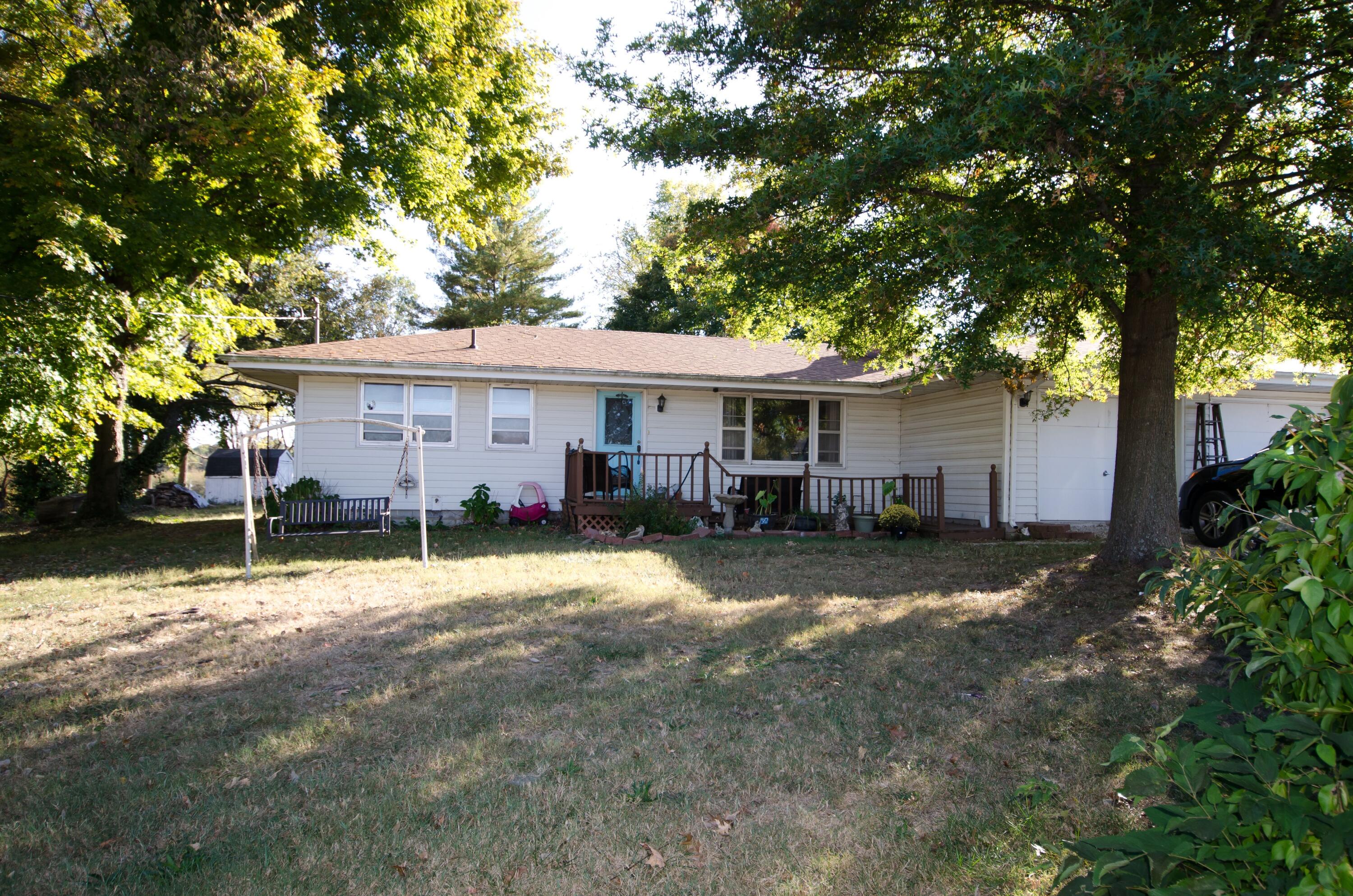 5248 West Farm Road 156 Property Photo 1