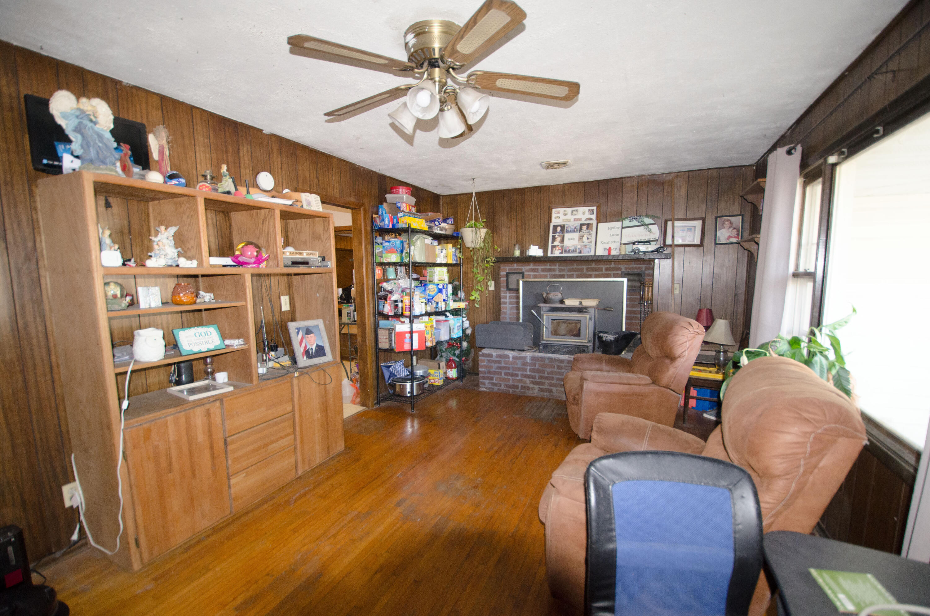 5248 West Farm Road 156 Property Photo 8
