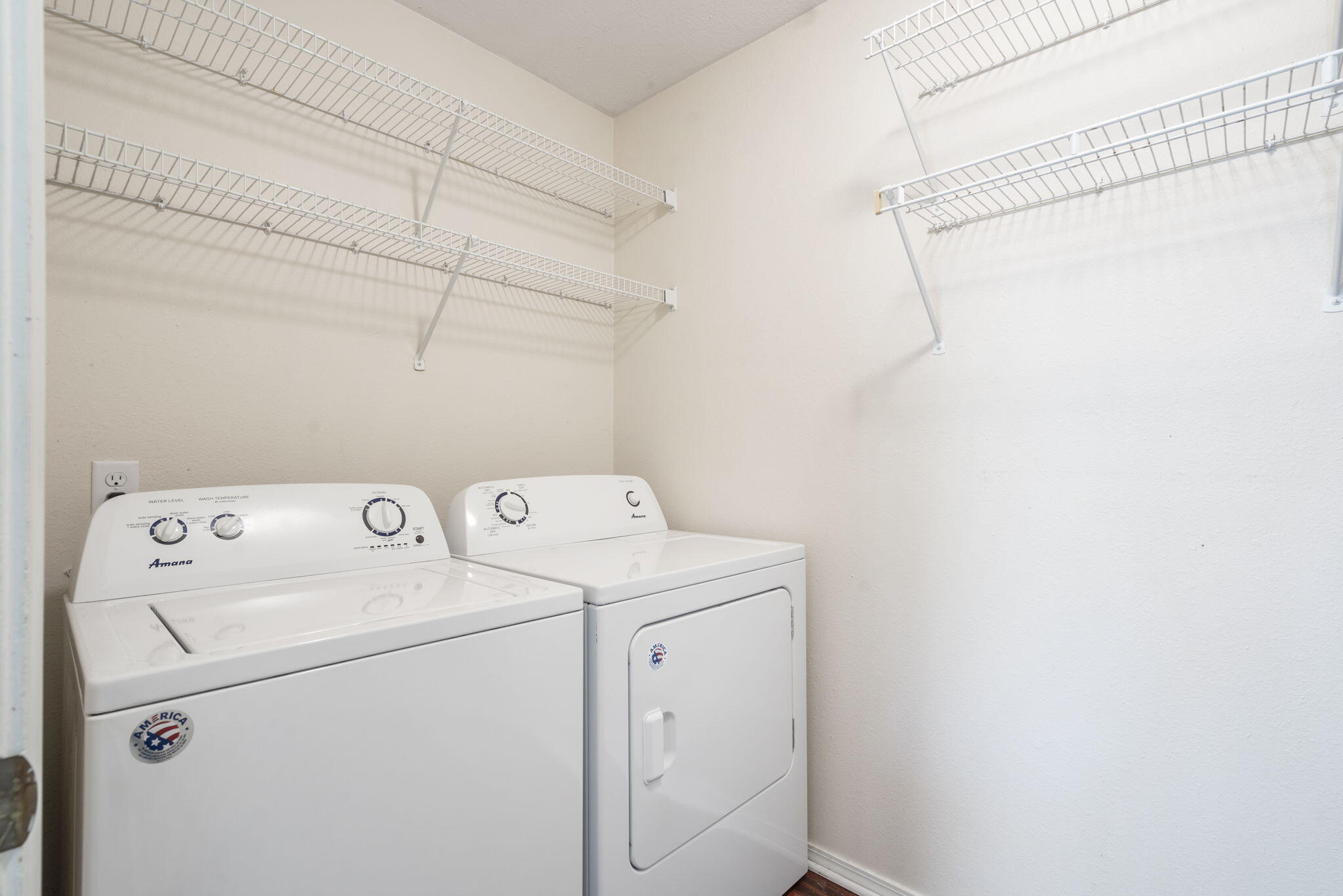 123 River Point Road Property Photo 15