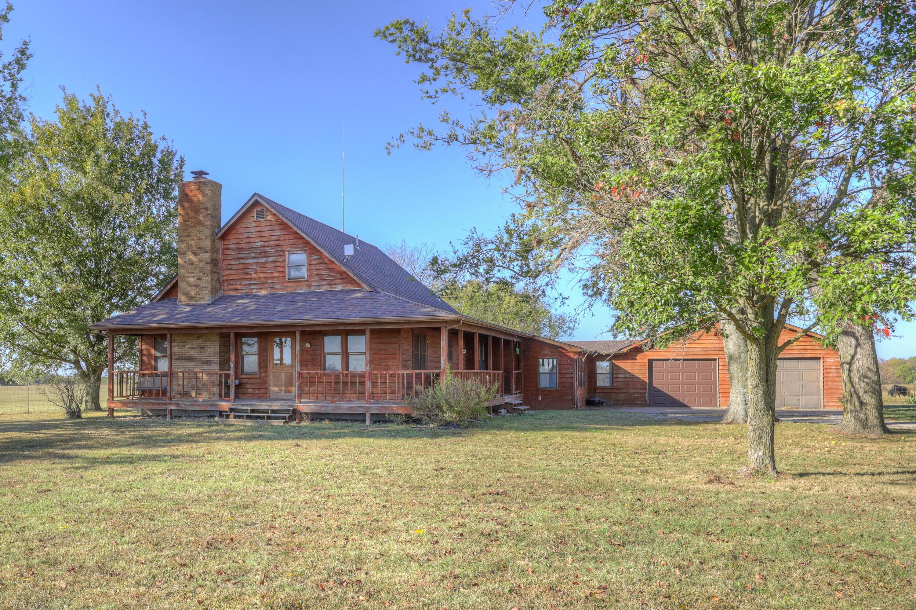8429 Elm Road Property Photo 4