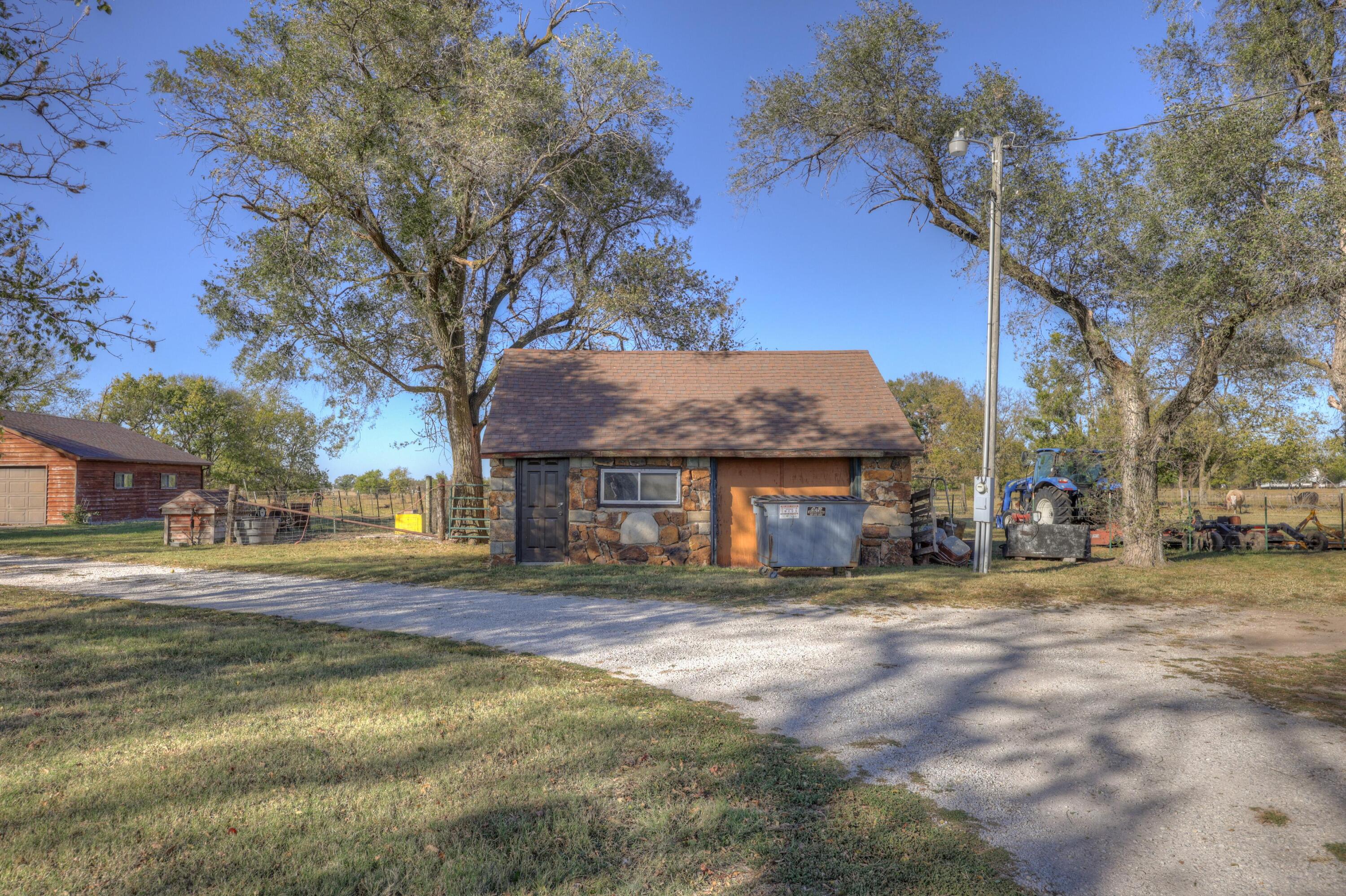 8429 Elm Road Property Photo 39