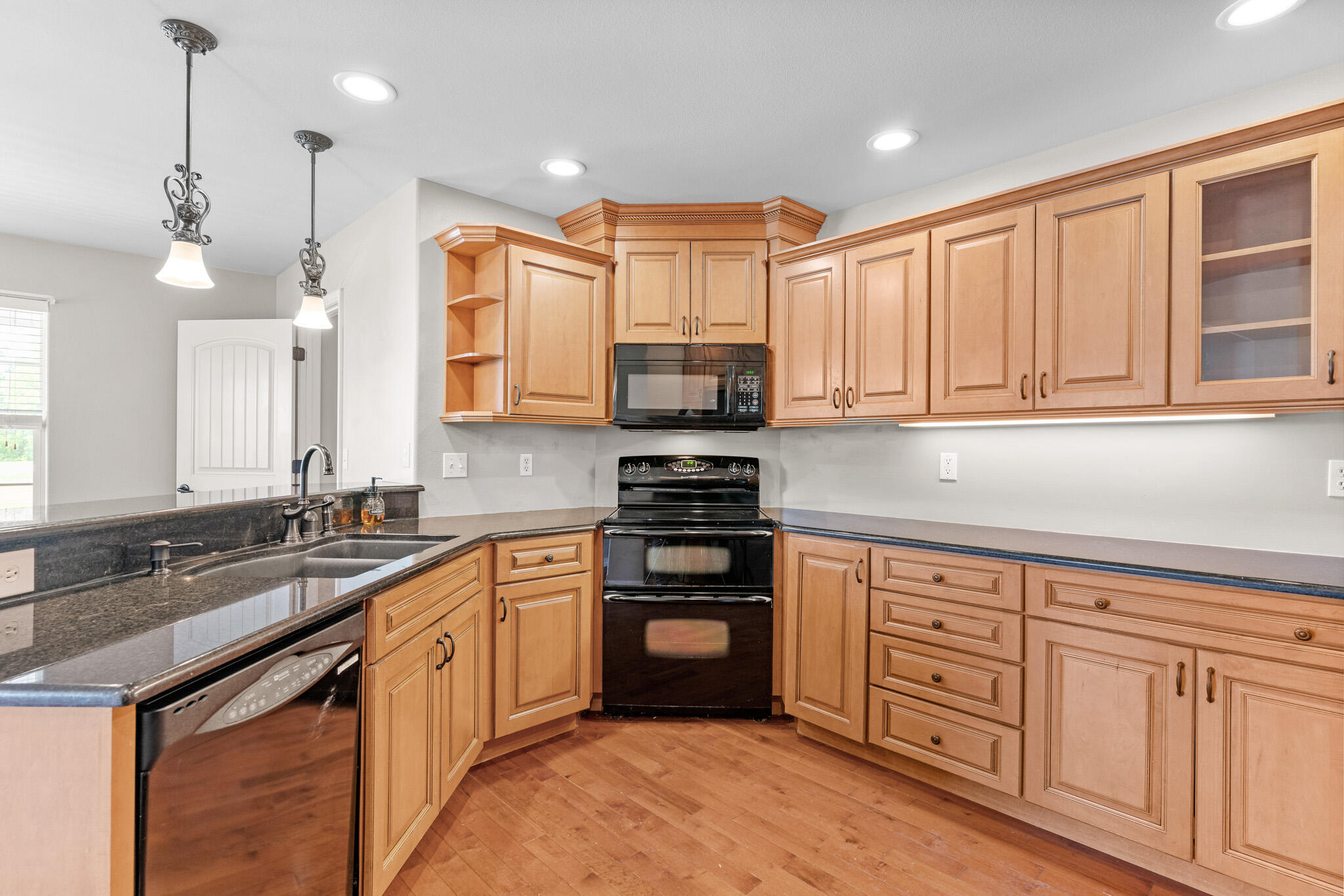 31 Howard Circle Property Photo 11