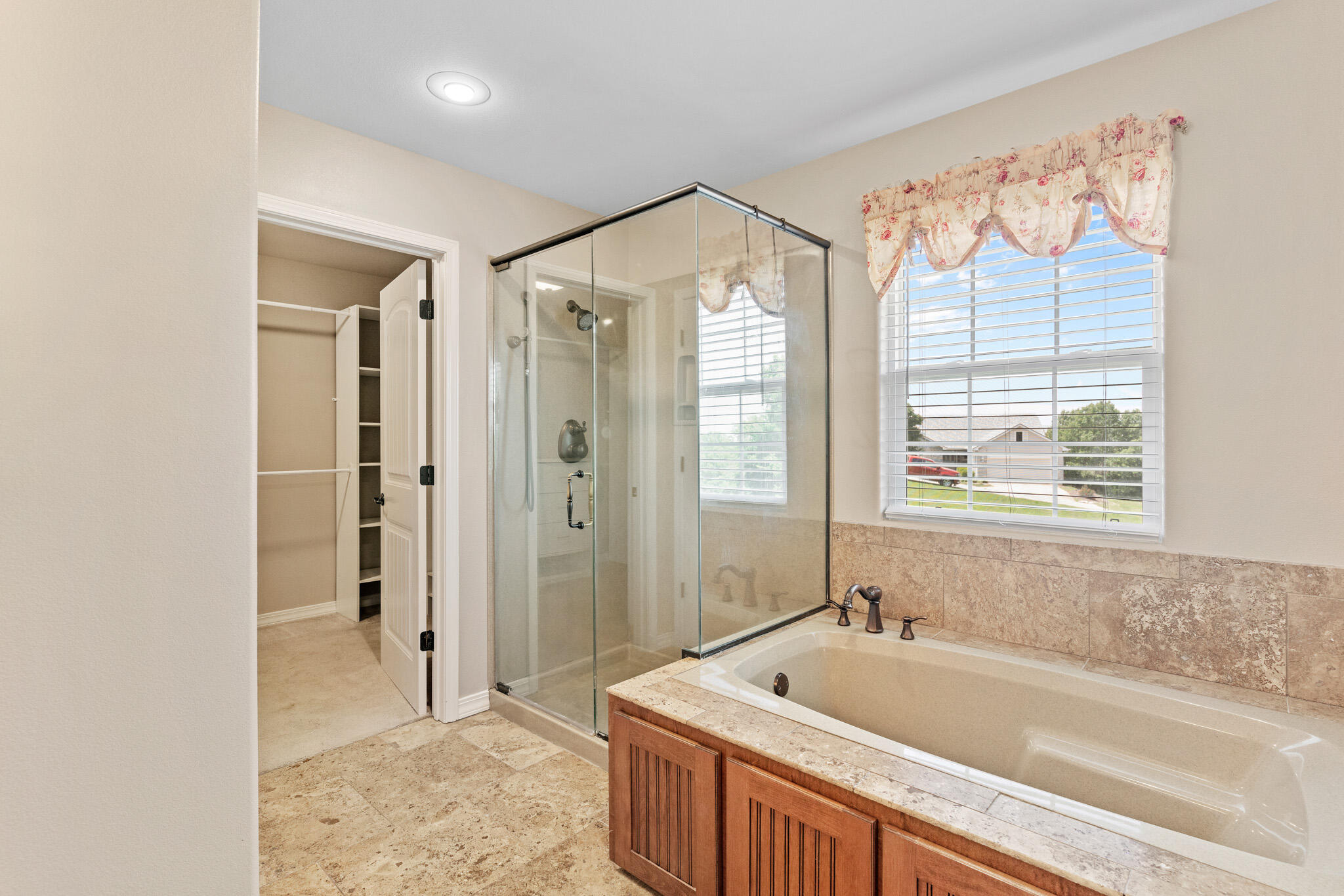 31 Howard Circle Property Photo 22