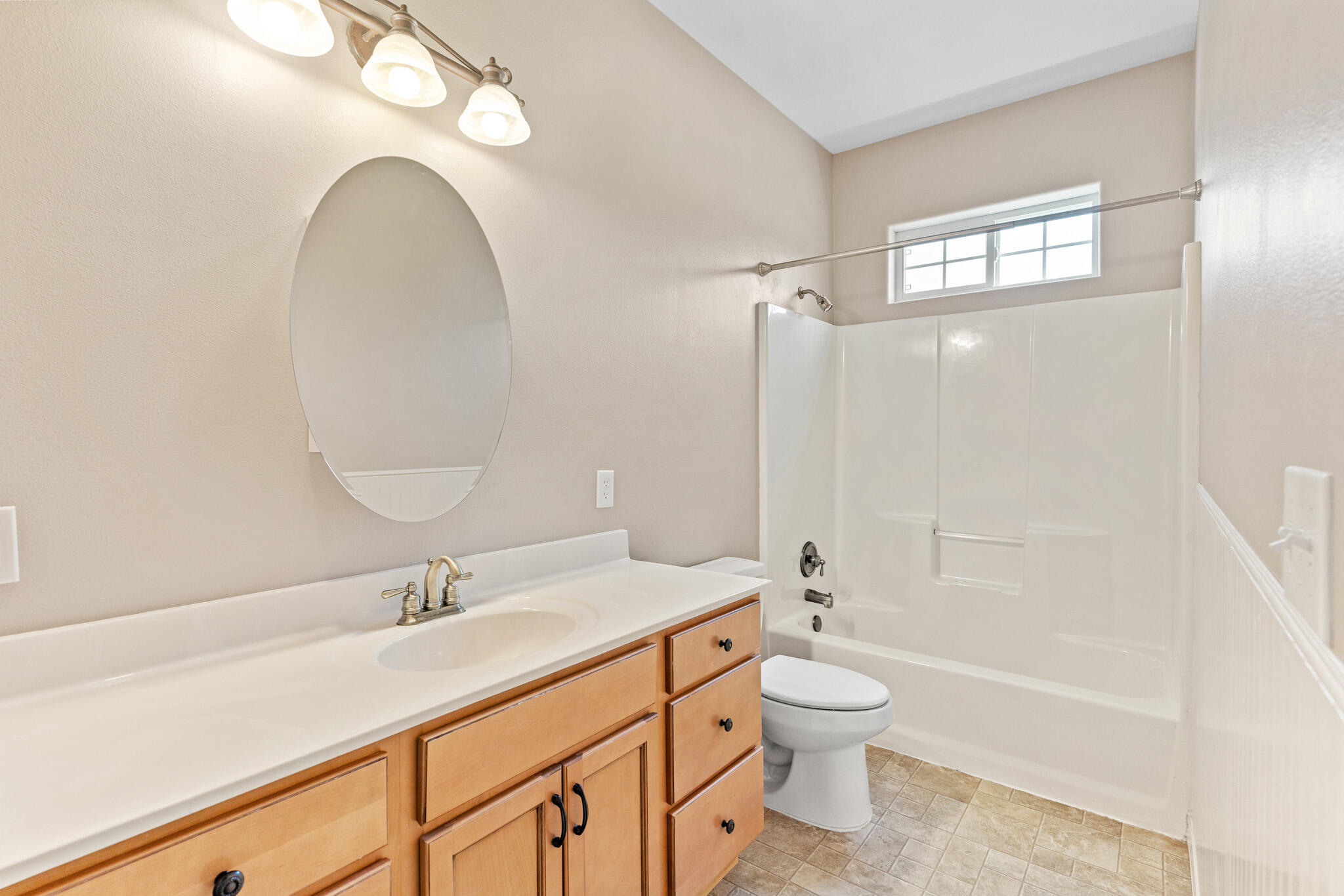 31 Howard Circle Property Photo 30