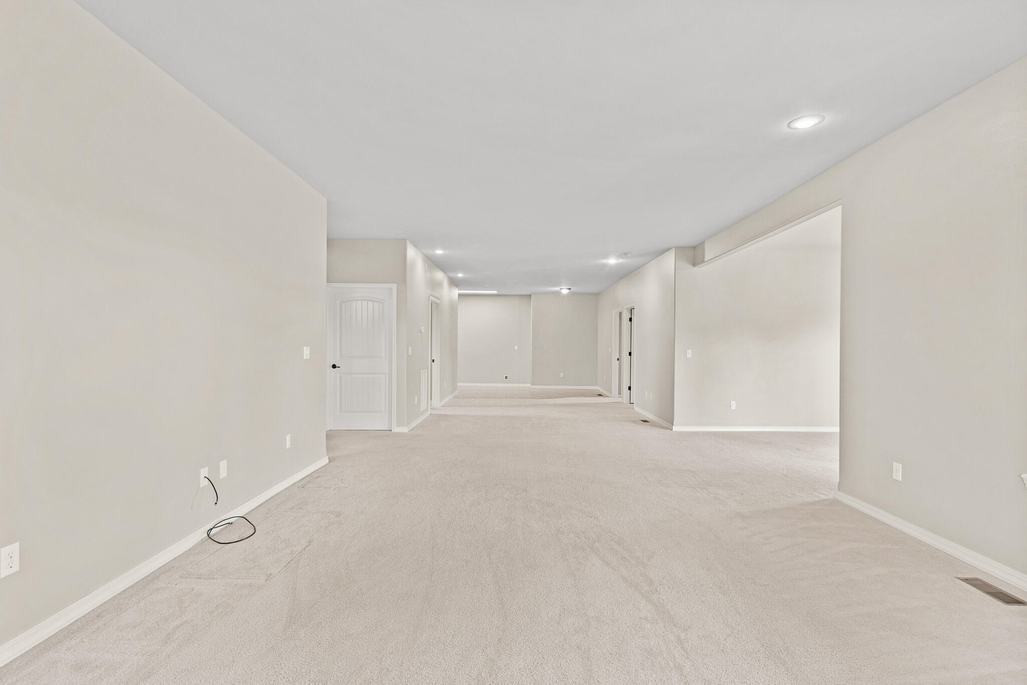 31 Howard Circle Property Photo 38