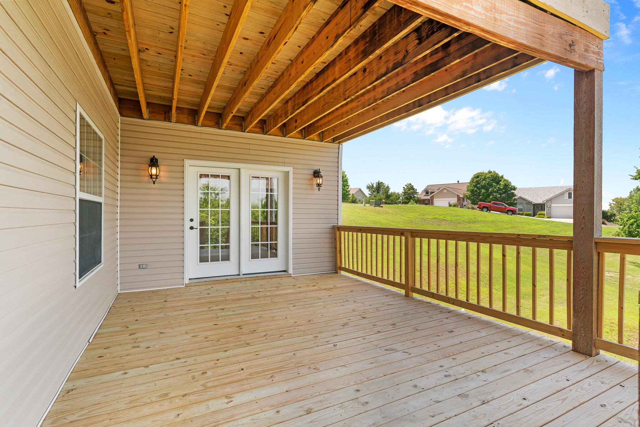 31 Howard Circle Property Photo 42