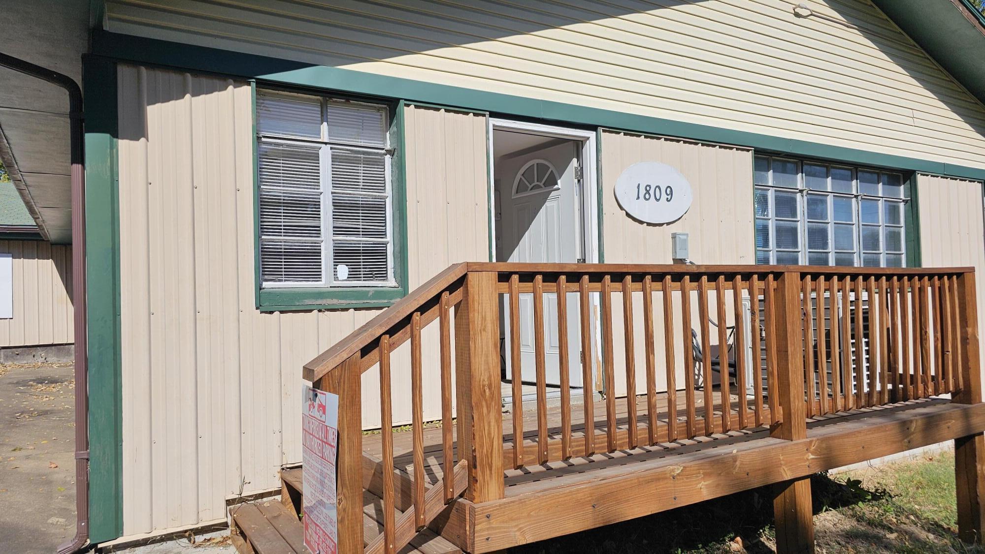 1809 West Mt Vernon Street Property Photo 1