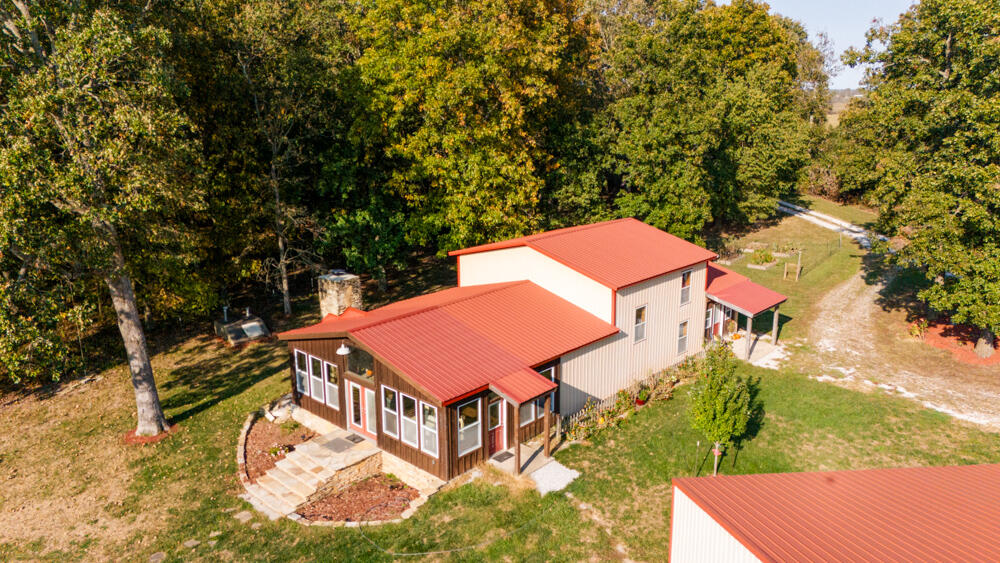 620 Washam Road Property Photo 3