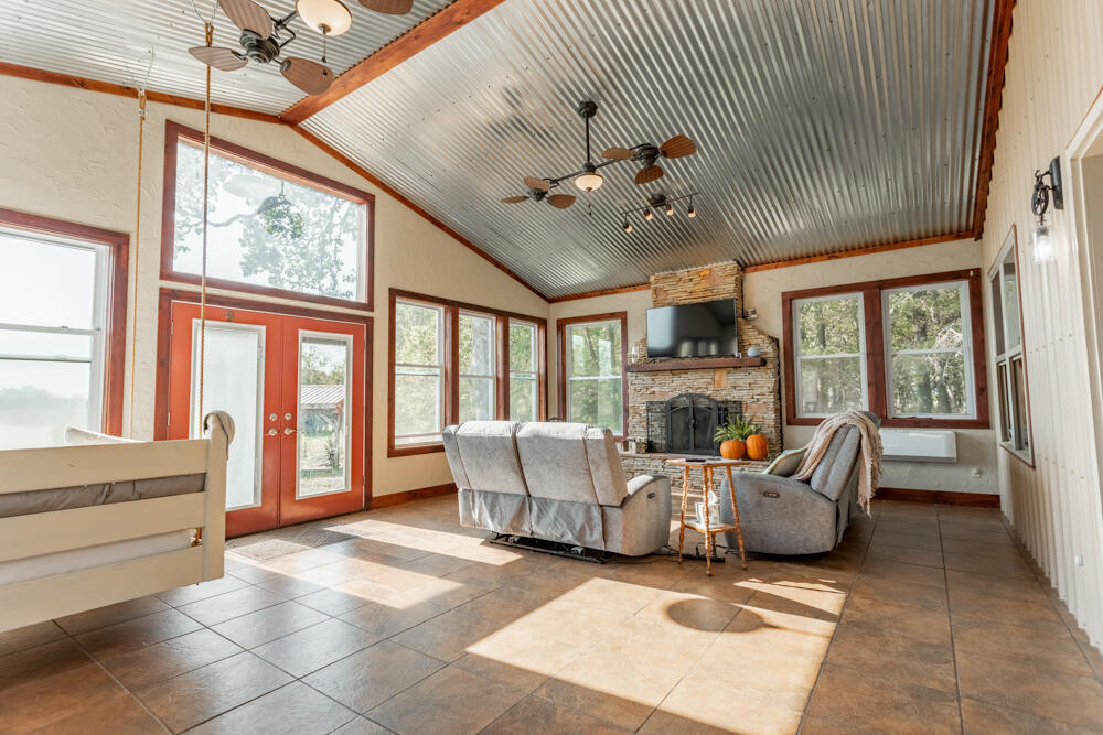 620 Washam Road Property Photo 22