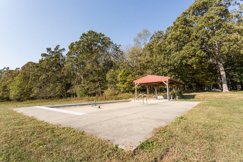 620 Washam Road Property Photo 40