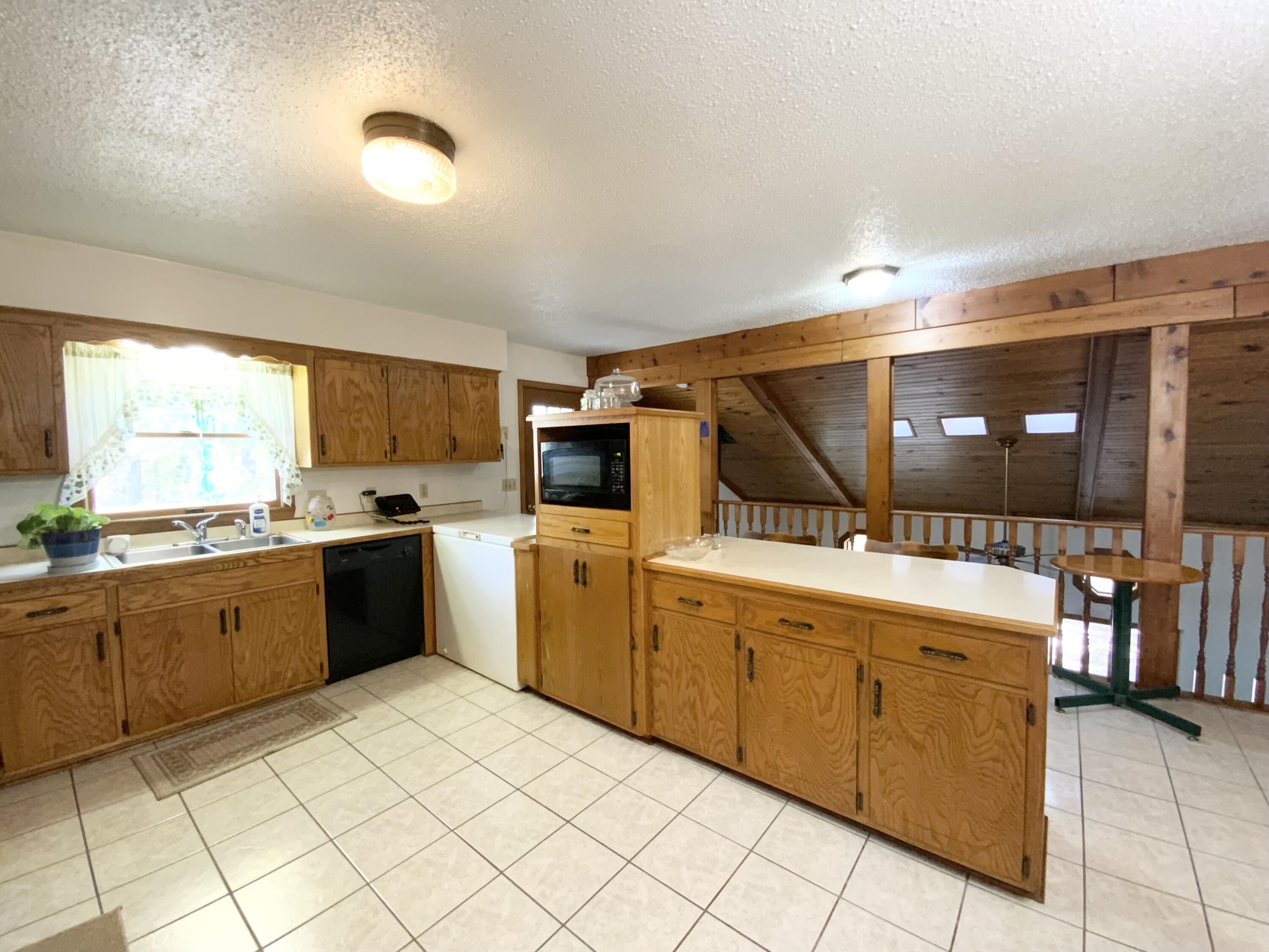 1814 State Highway 125 Property Photo 13