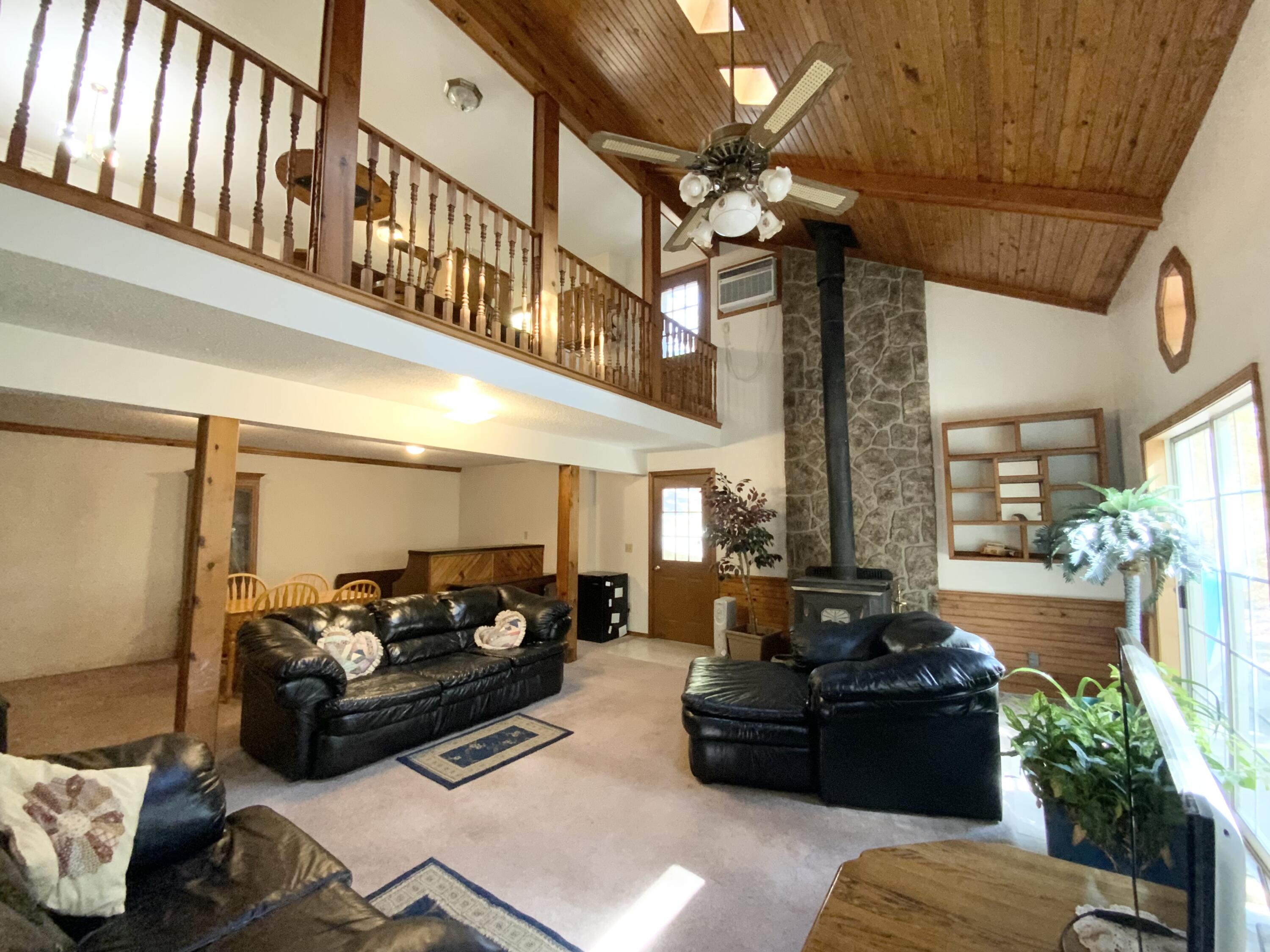 1814 State Highway 125 Property Photo 16