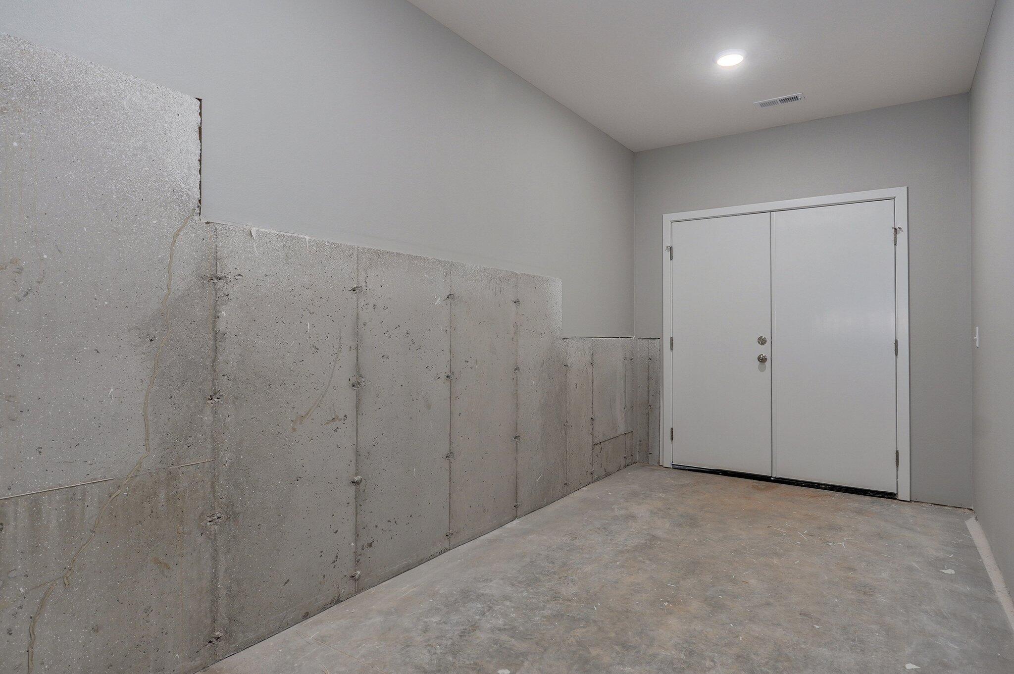 702 North Quantum Court Property Photo 35