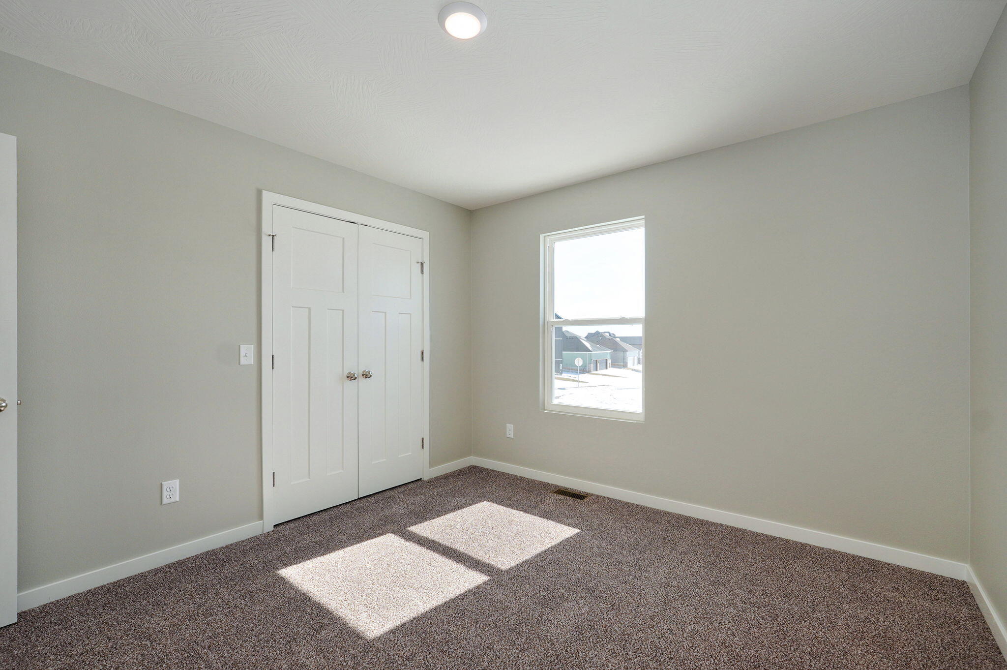 1657 East Macon Street Property Photo 23