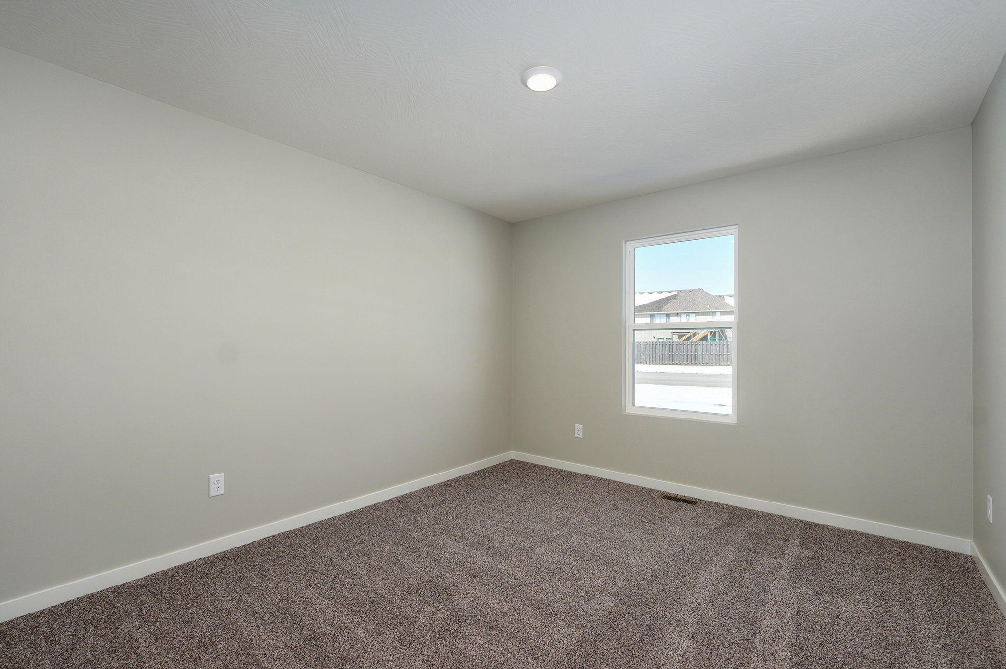 1657 East Macon Street Property Photo 24