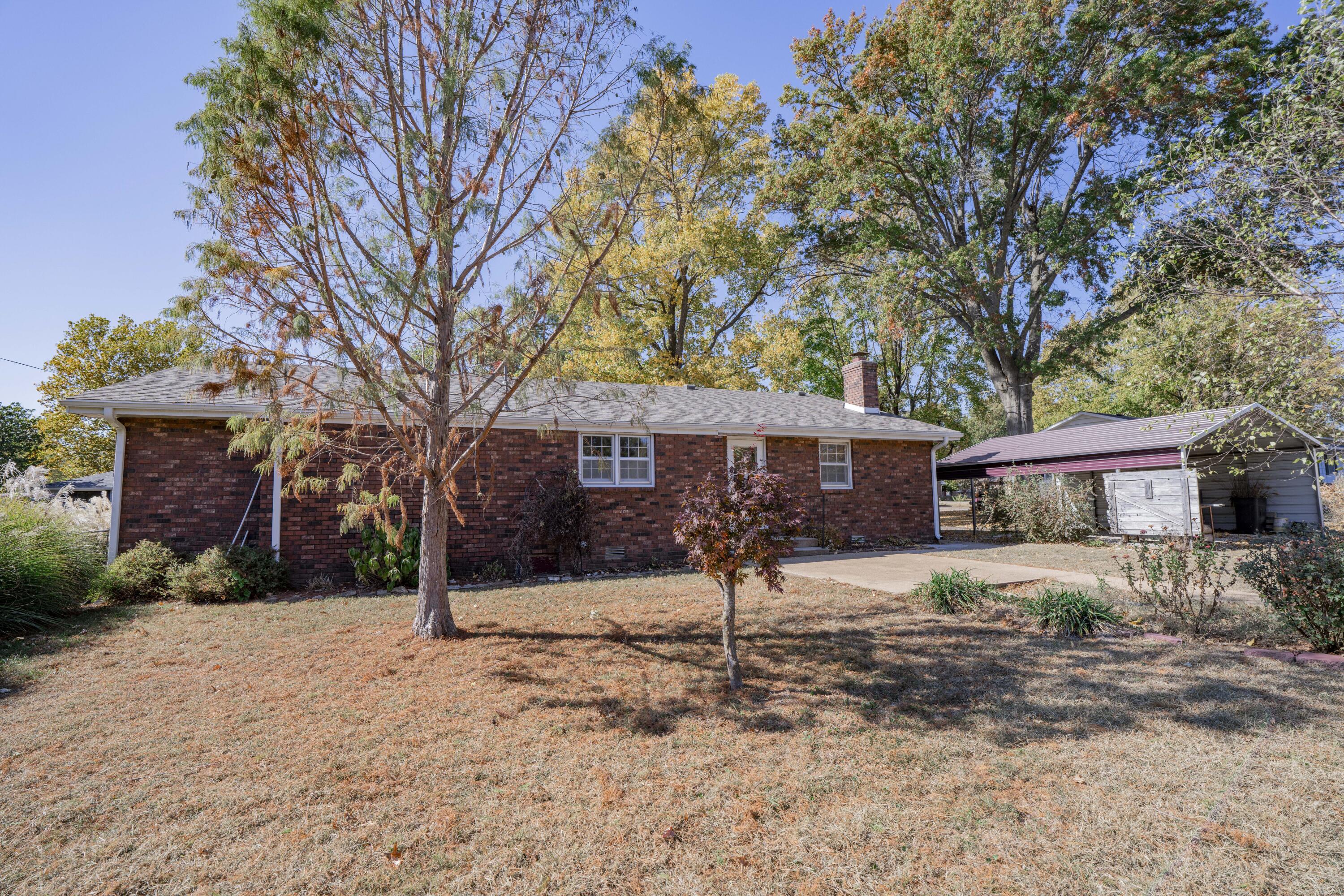626 North Park Place Property Photo 29