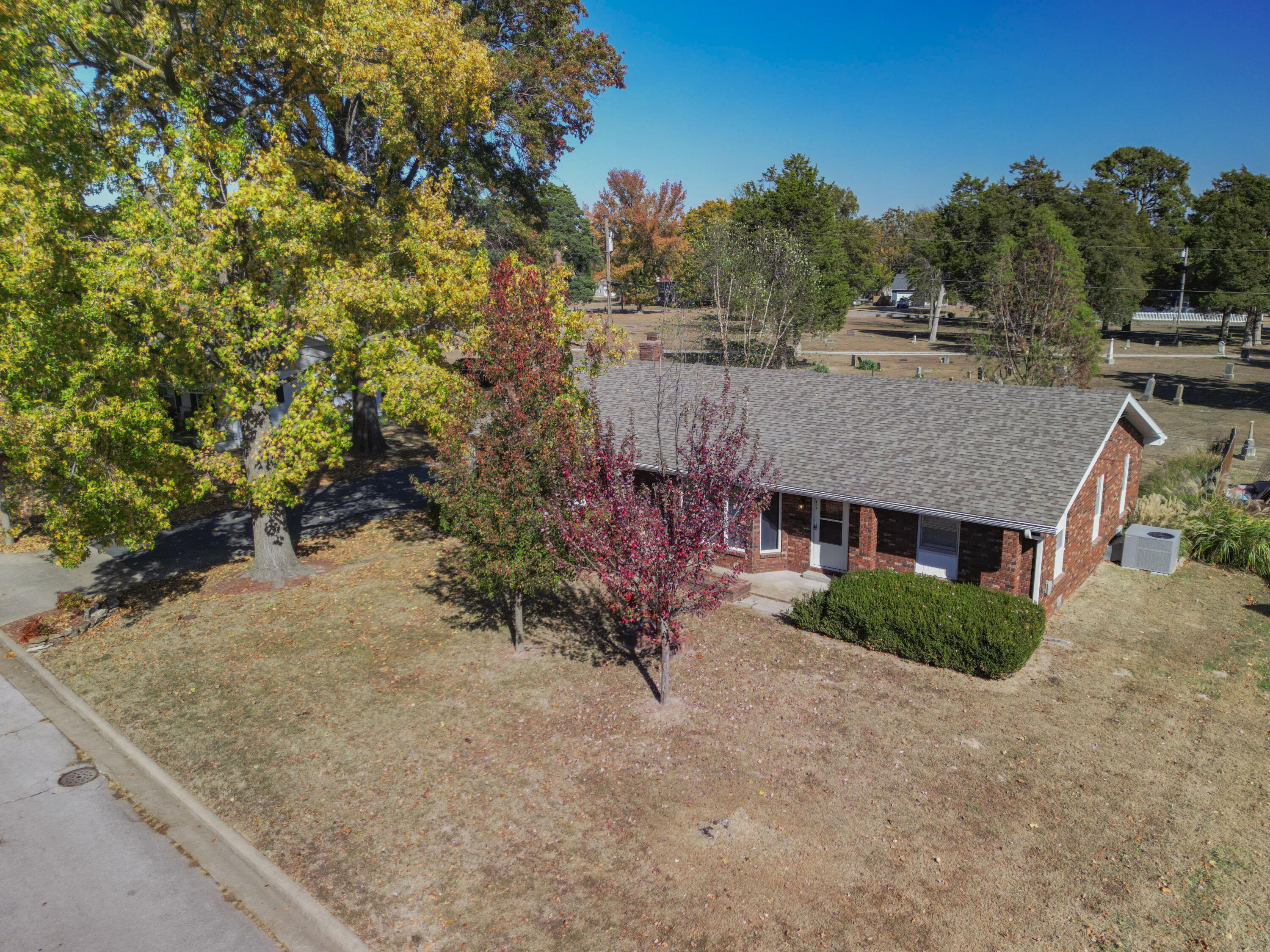 626 North Park Place Property Photo 47