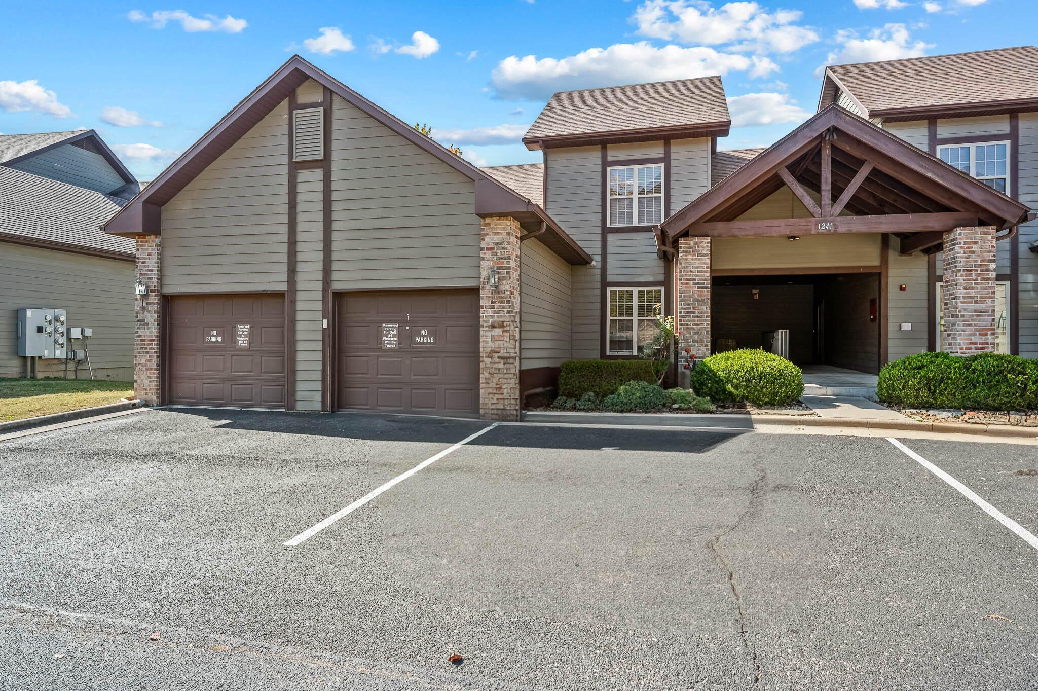 1241 Golf Drive Property Photo 7
