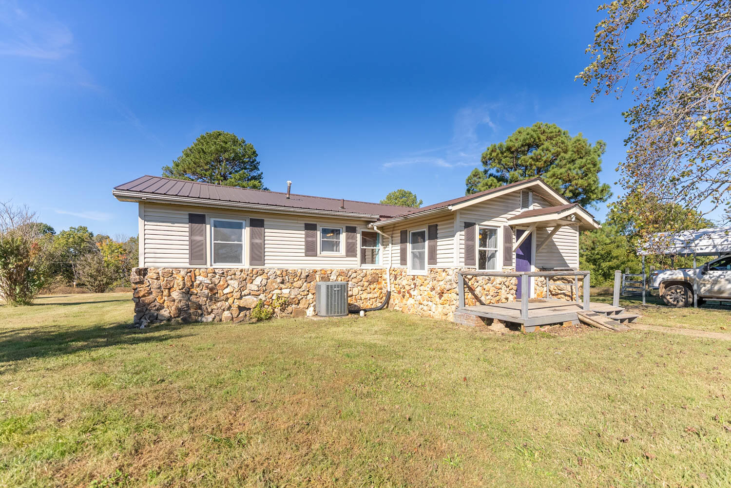 567 New Hope Road Property Photo 4