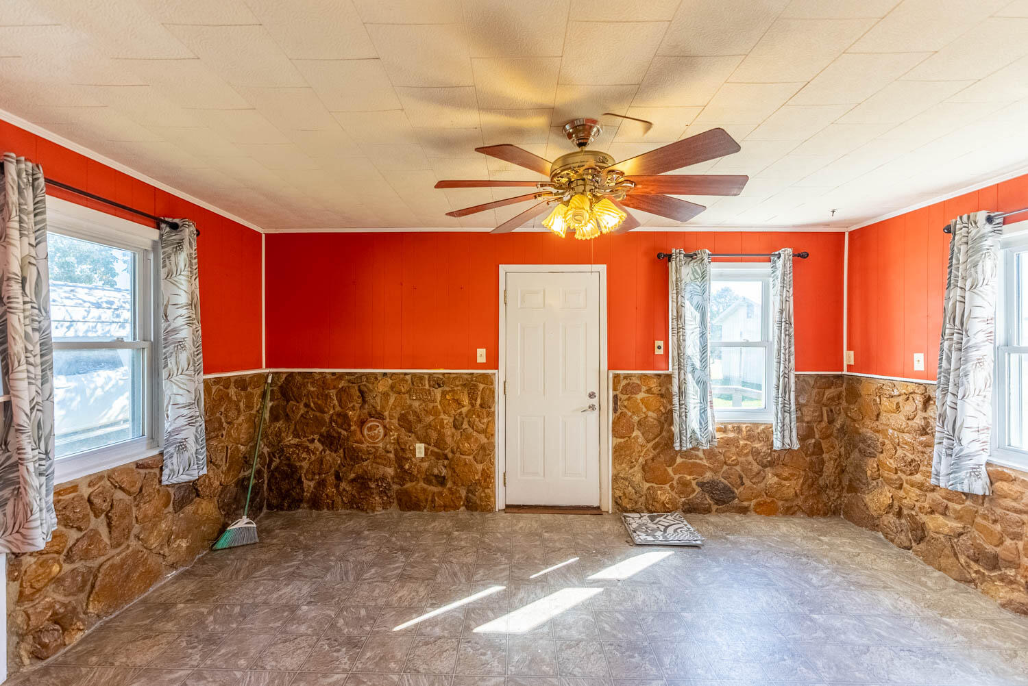 567 New Hope Road Property Photo 8