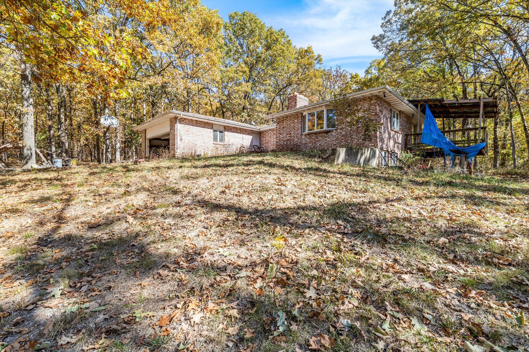 191 Honeysuckle Road Property Photo 3