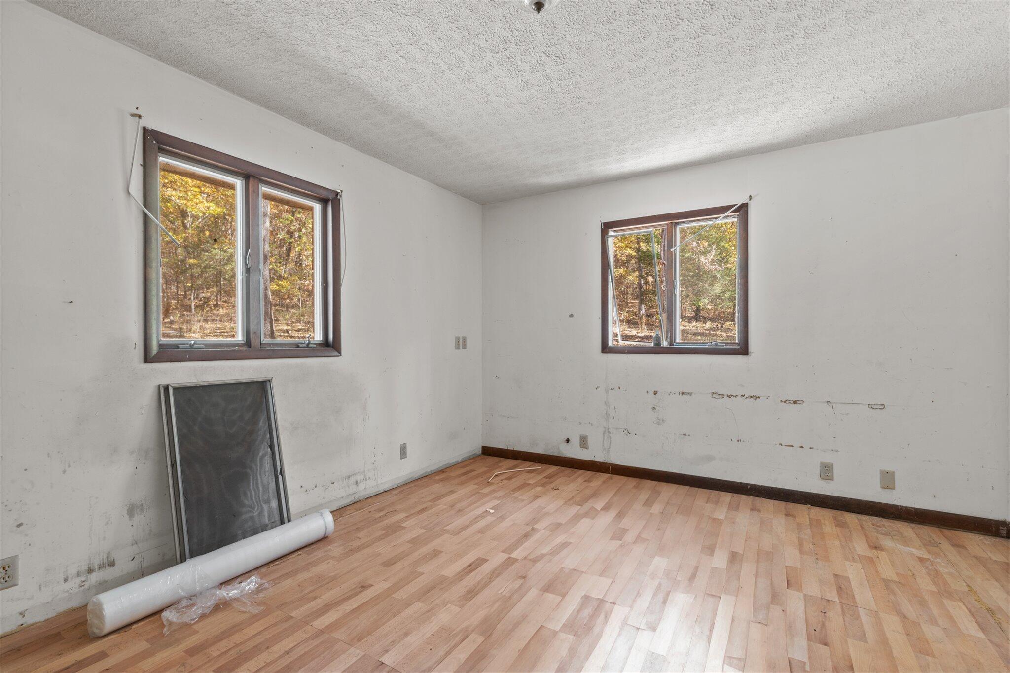 191 Honeysuckle Road Property Photo 14