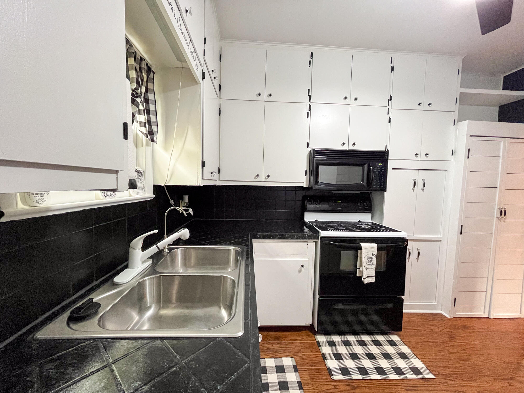 1025 Woodland Avenue Property Photo 9