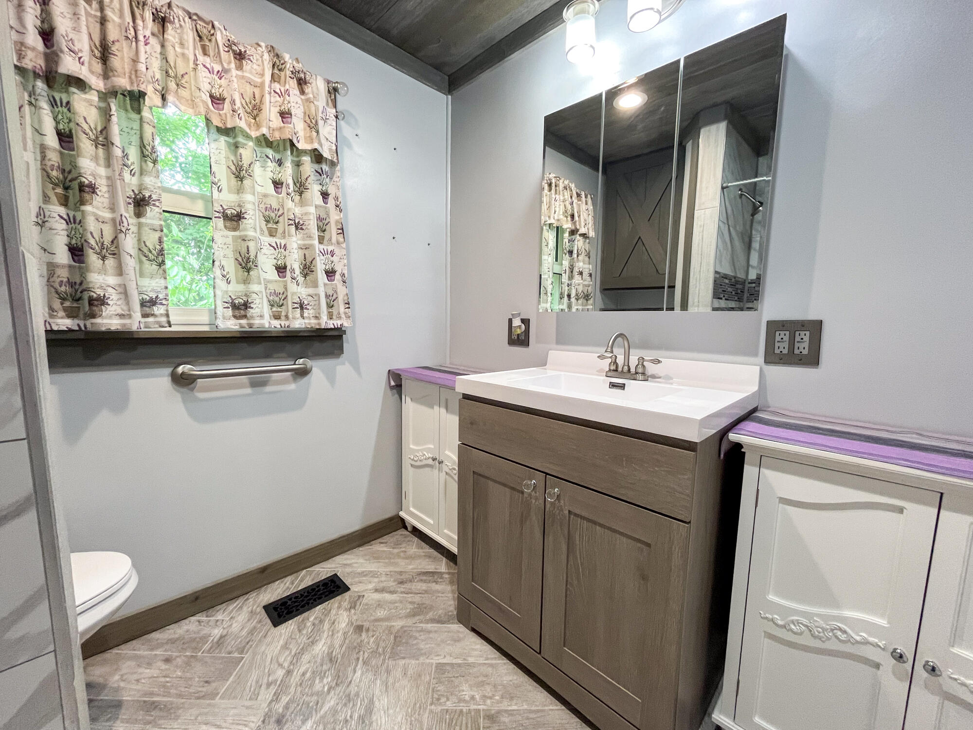 1025 Woodland Avenue Property Photo 13