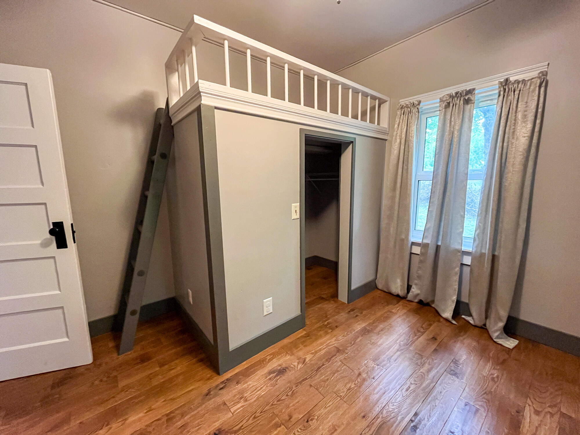 1025 Woodland Avenue Property Photo 15