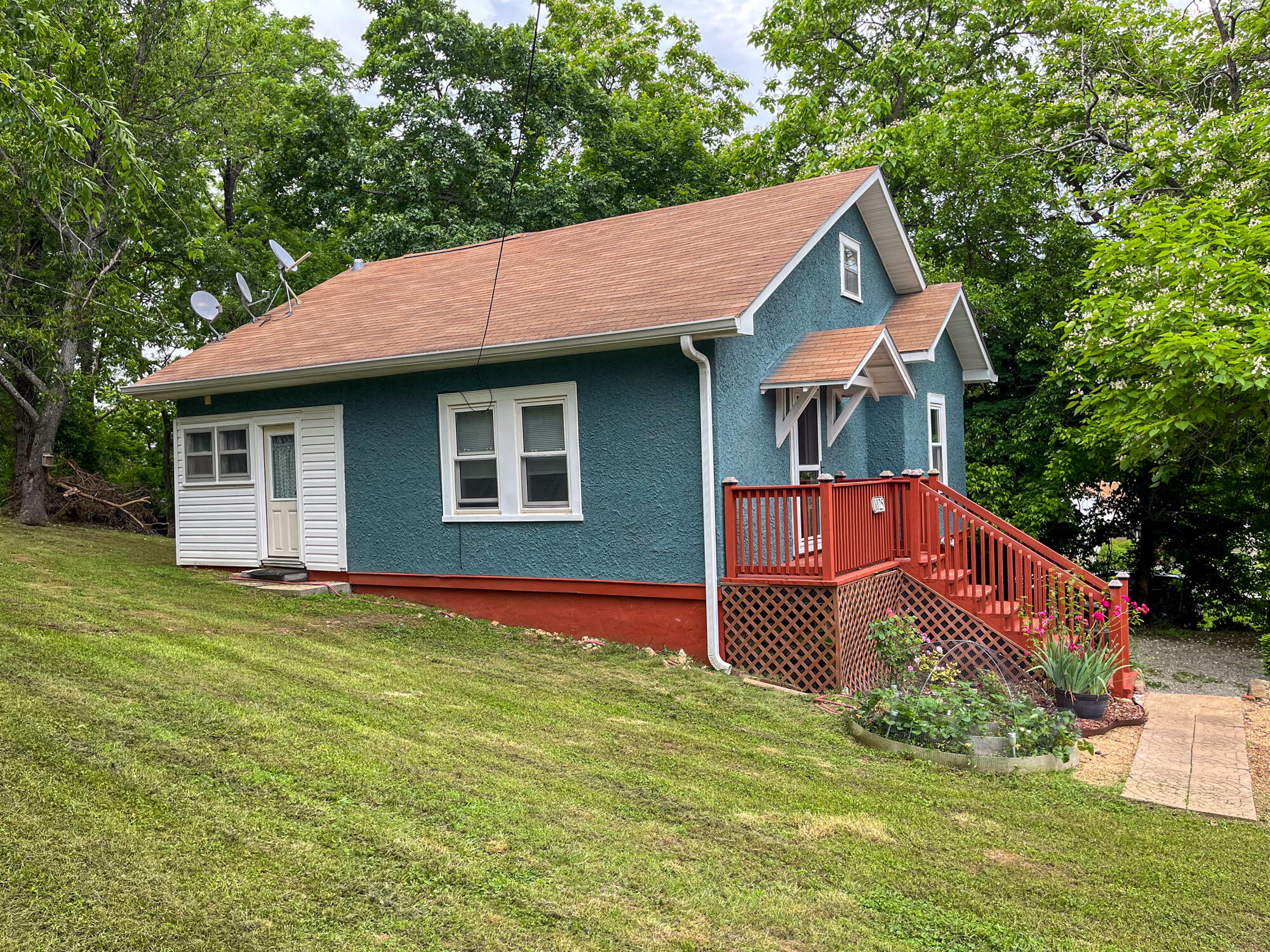 1025 Woodland Avenue Property Photo 28