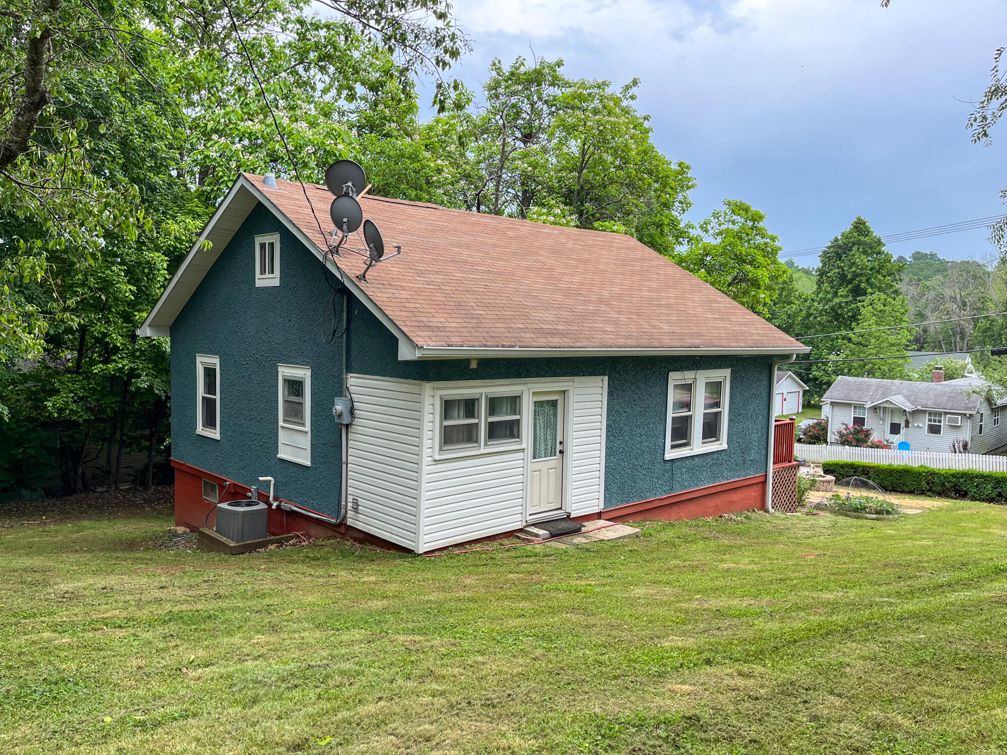 1025 Woodland Avenue Property Photo 45