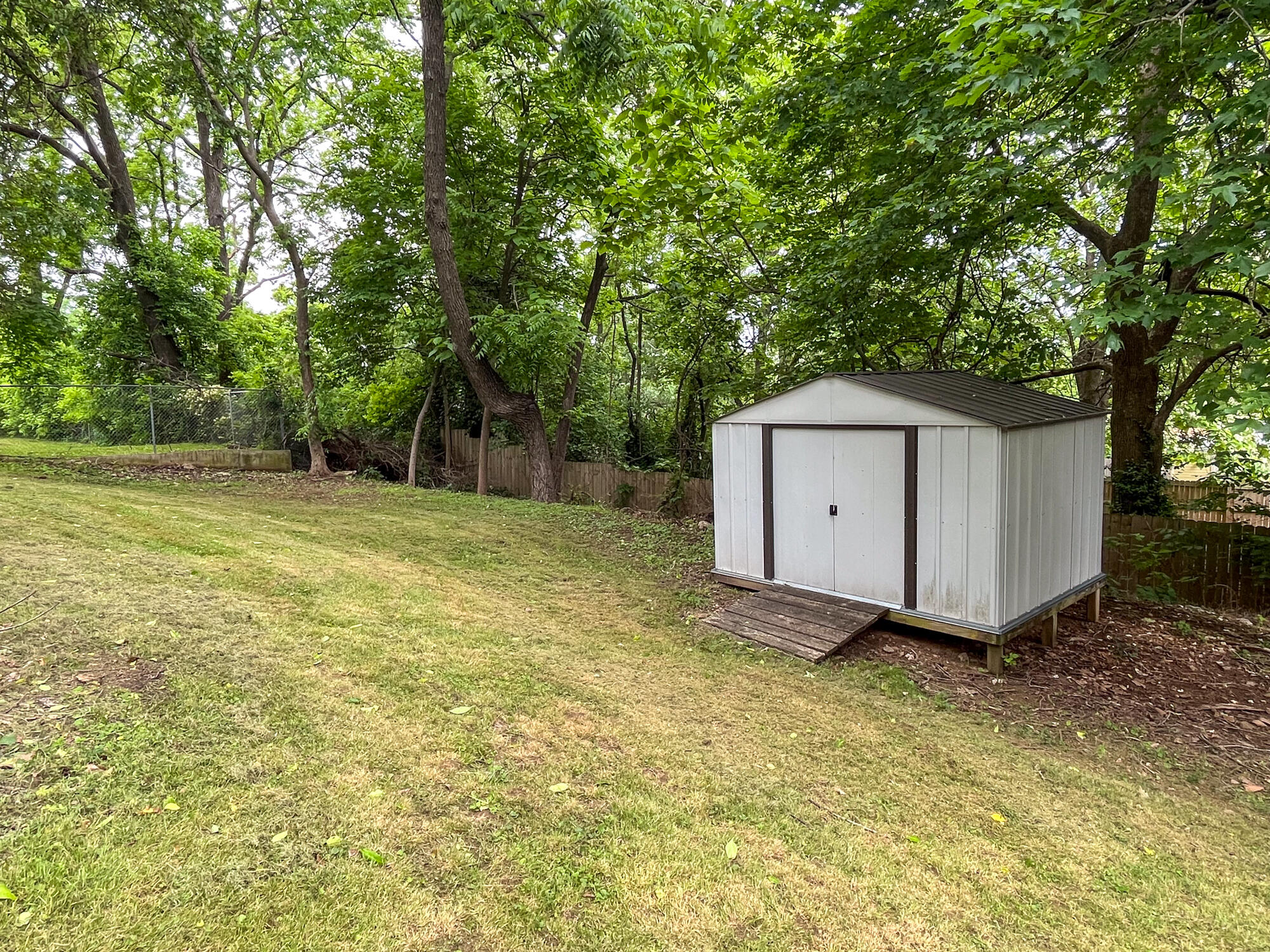 1025 Woodland Avenue Property Photo 49
