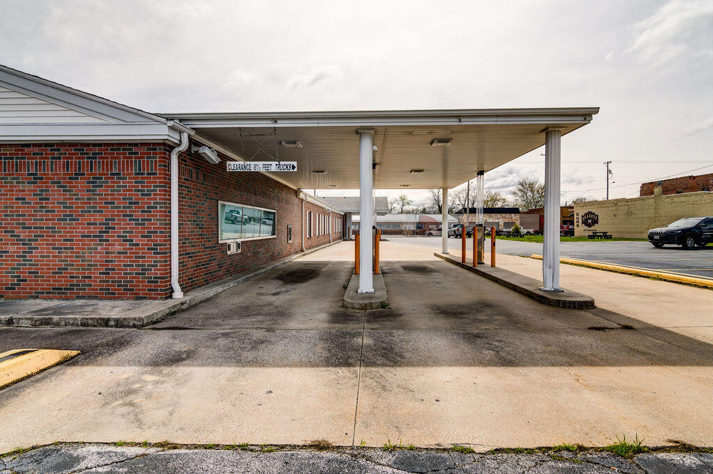 7509 State Highway 14 Property Photo 48