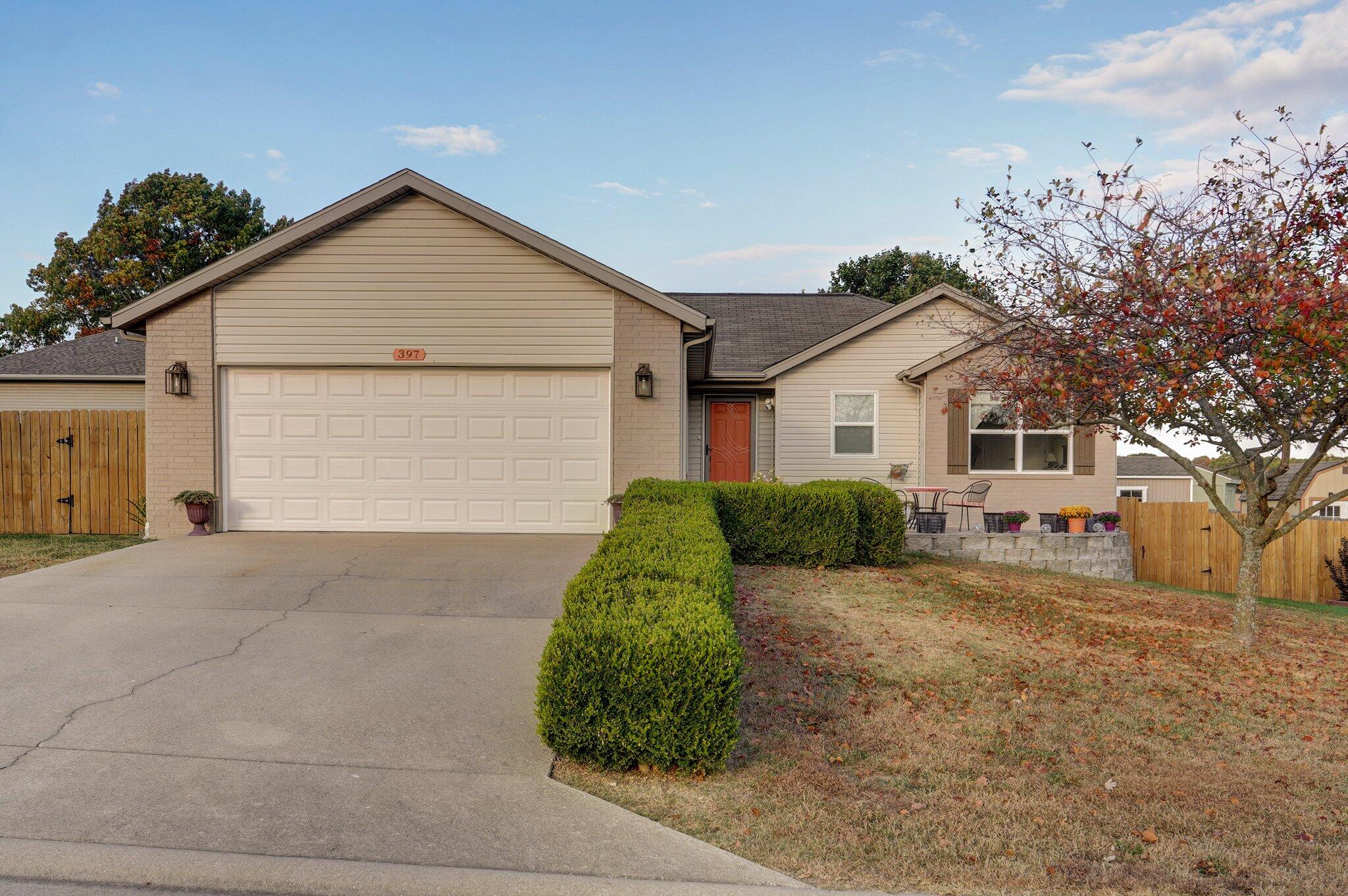 397 Micahs Crossing Property Photo 2