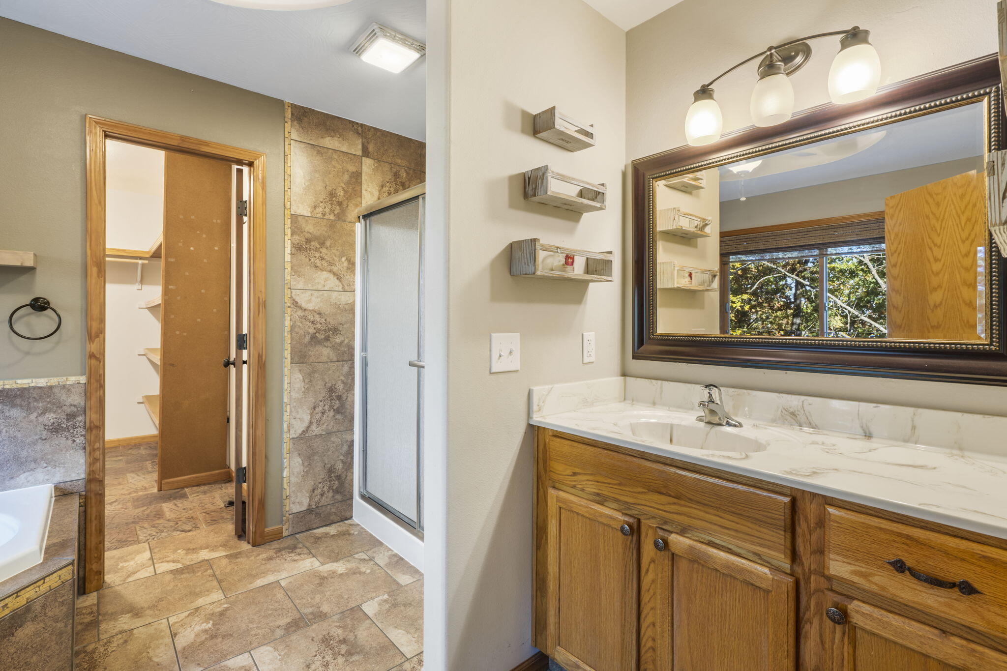 55 Lovers Lane Property Photo 25