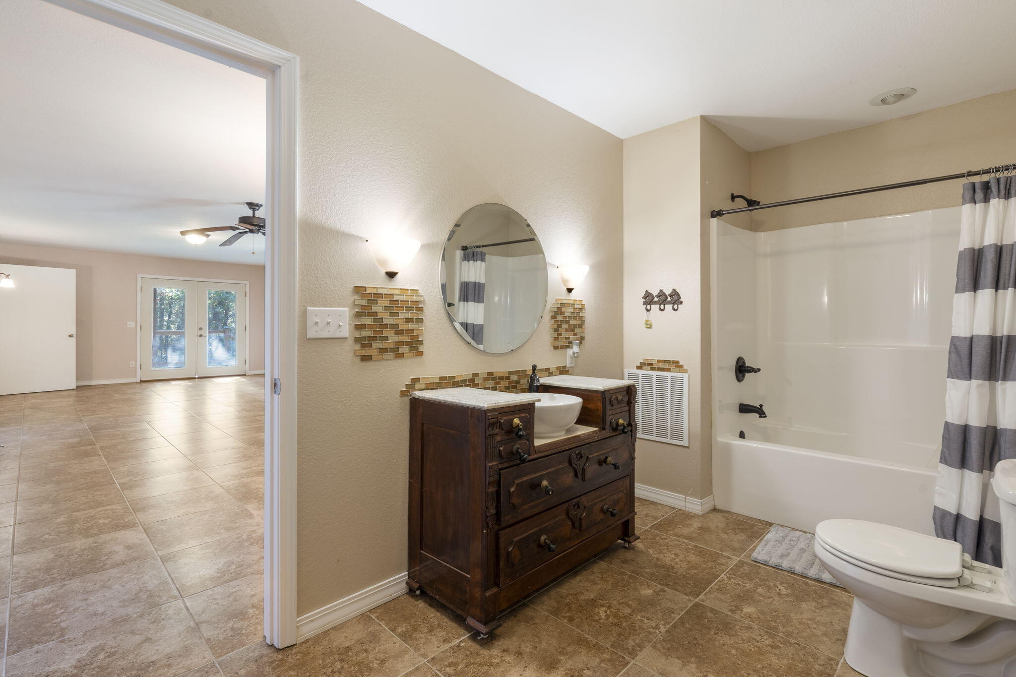 55 Lovers Lane Property Photo 35