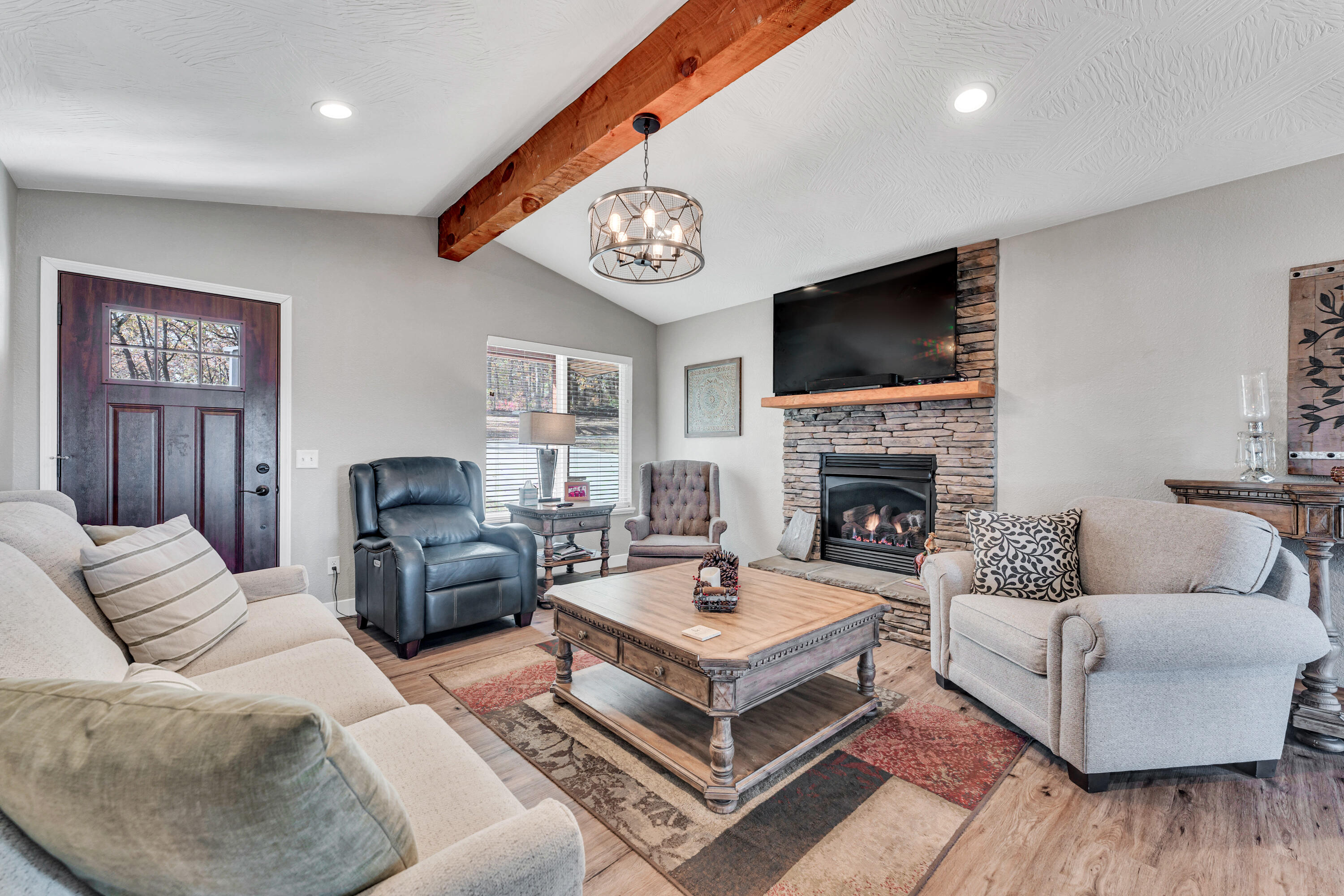 1301 Sanders Road Property Photo 6