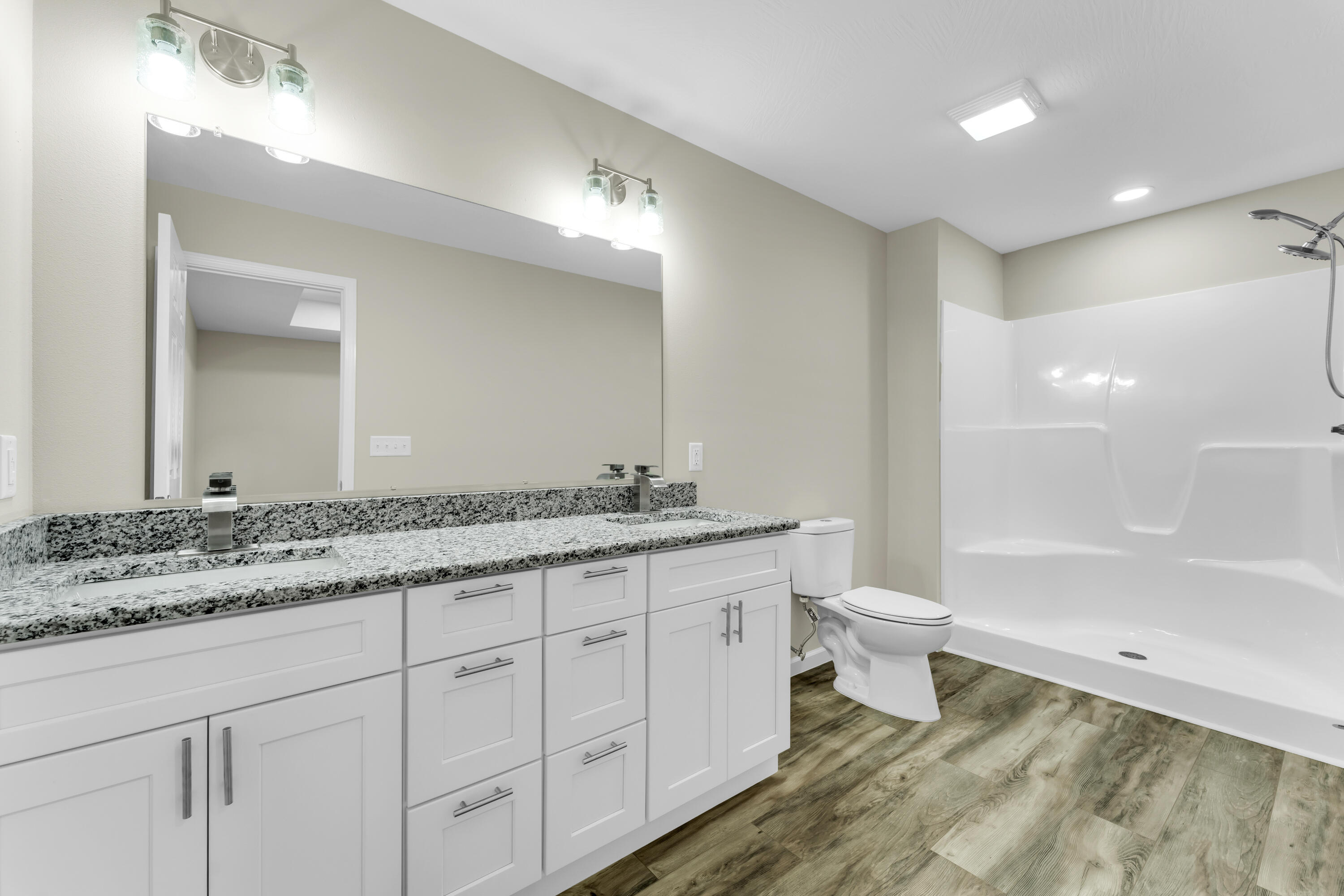 136 Mound Street Property Photo 2