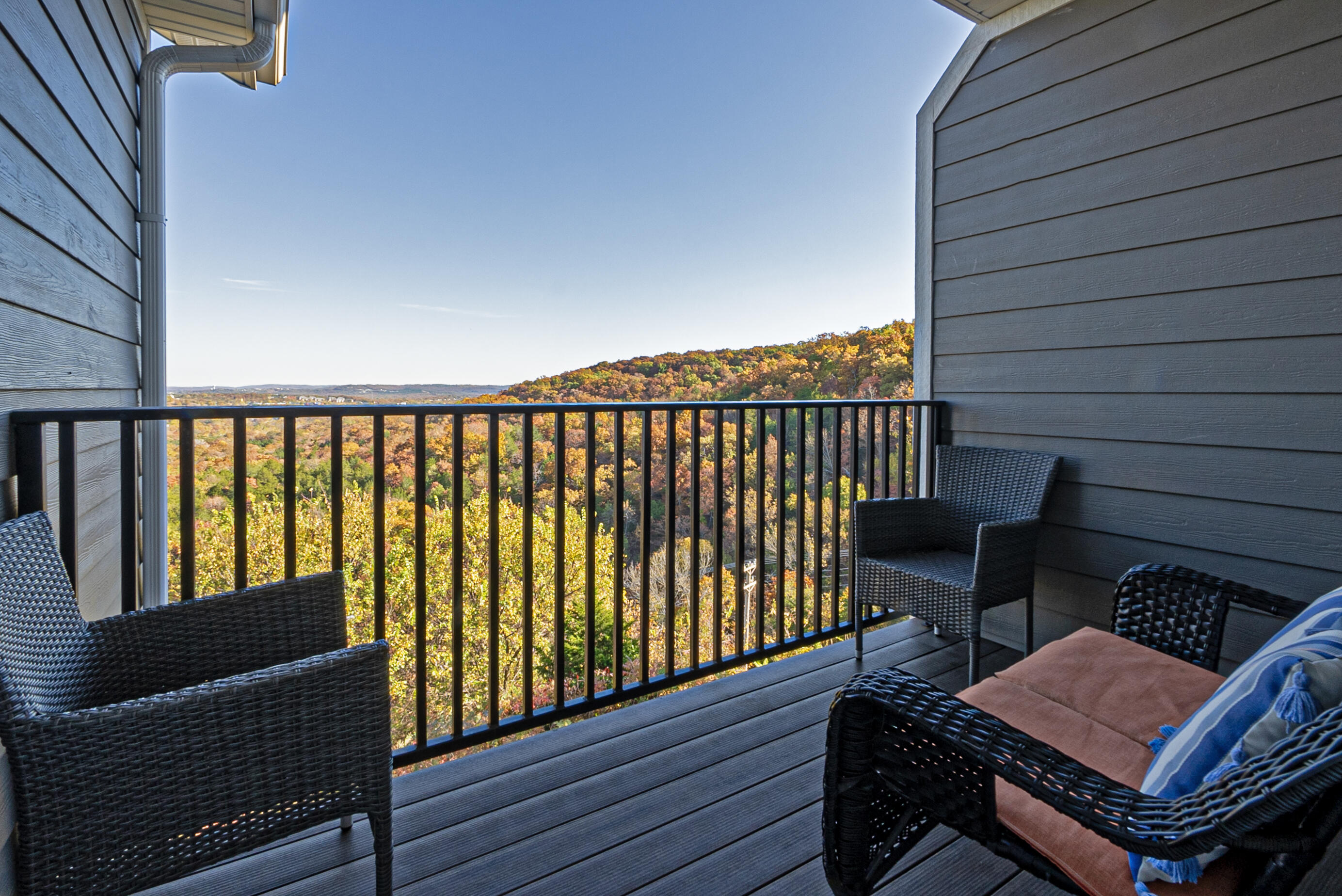 3111 South Vineyards Terrace Property Photo 26