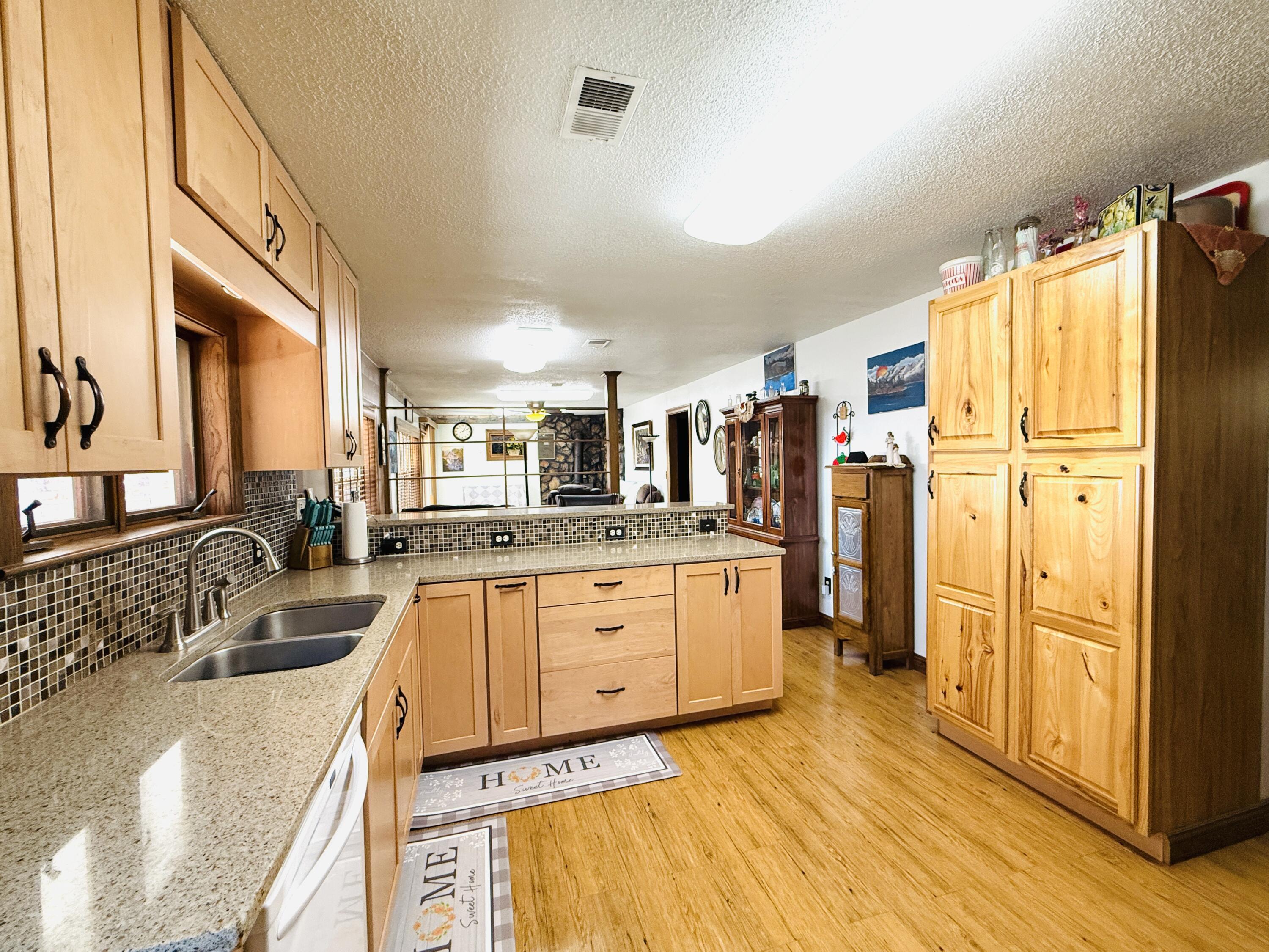 13060 Highway Ee Property Photo 10