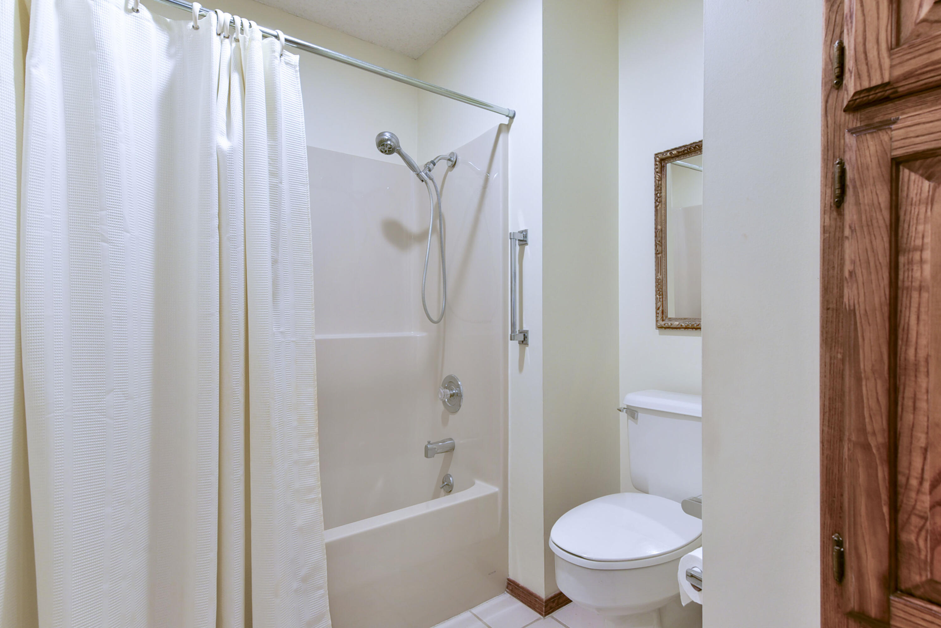 1462 East Powell Street Property Photo 21