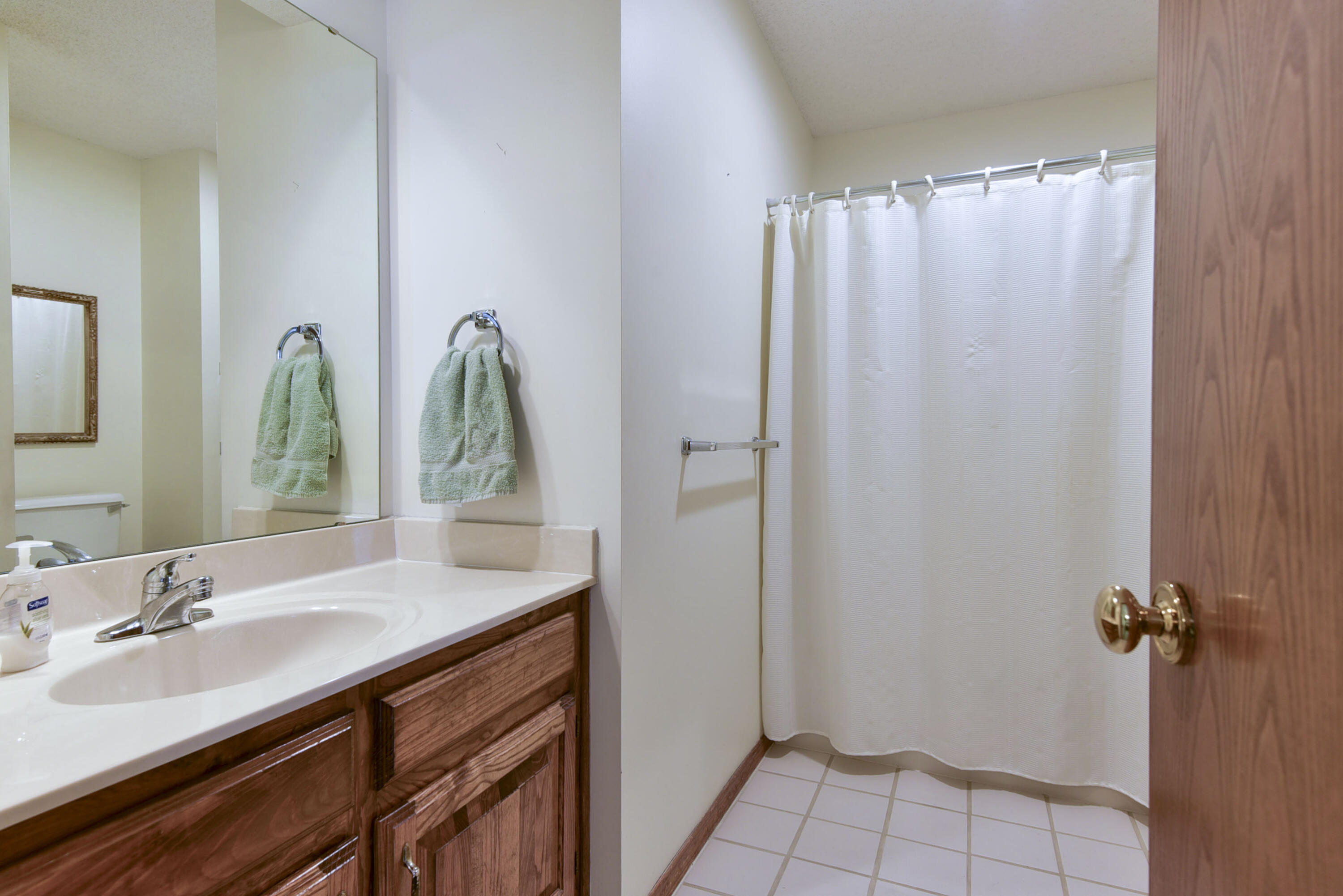 1462 East Powell Street Property Photo 22