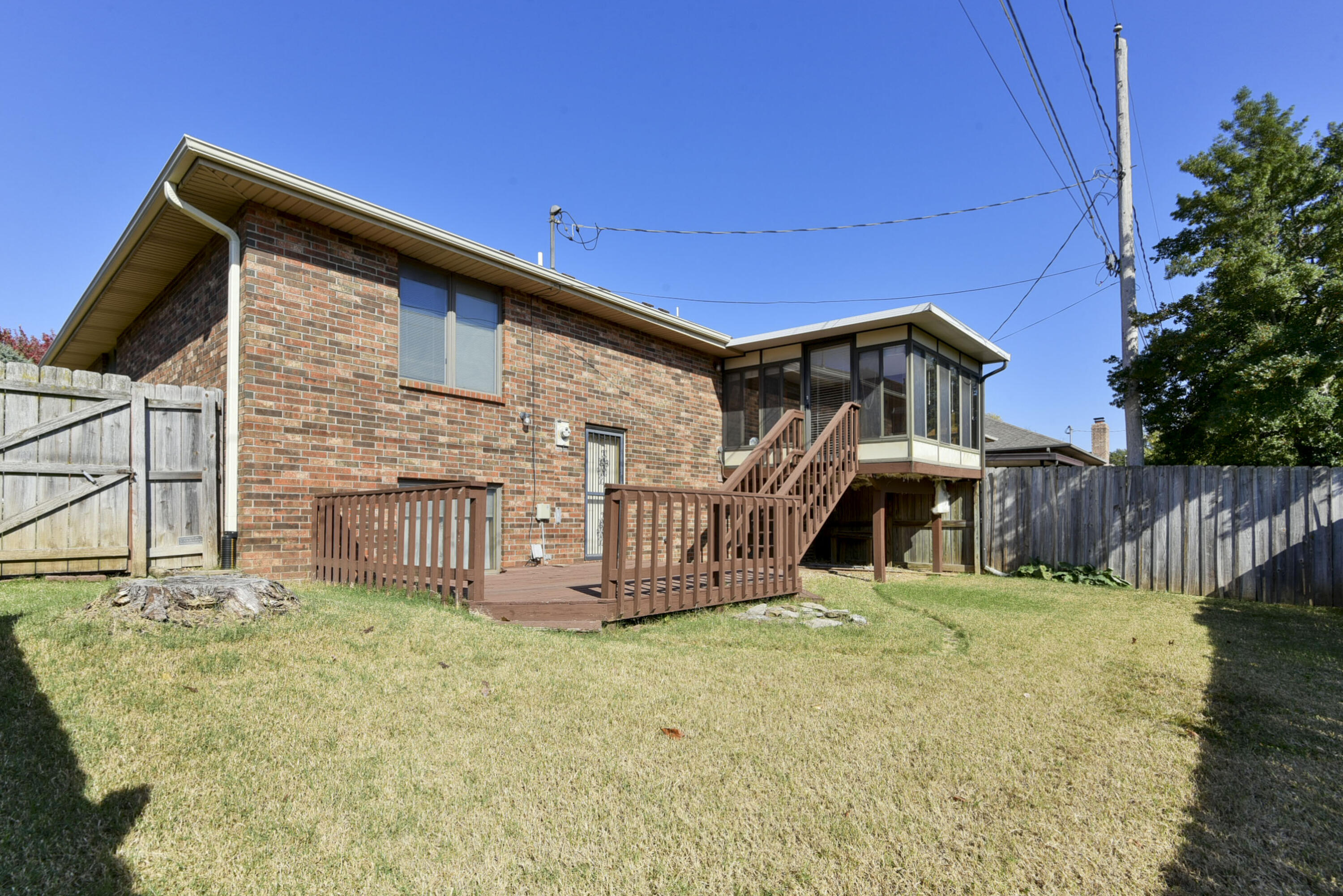 1462 East Powell Street Property Photo 34