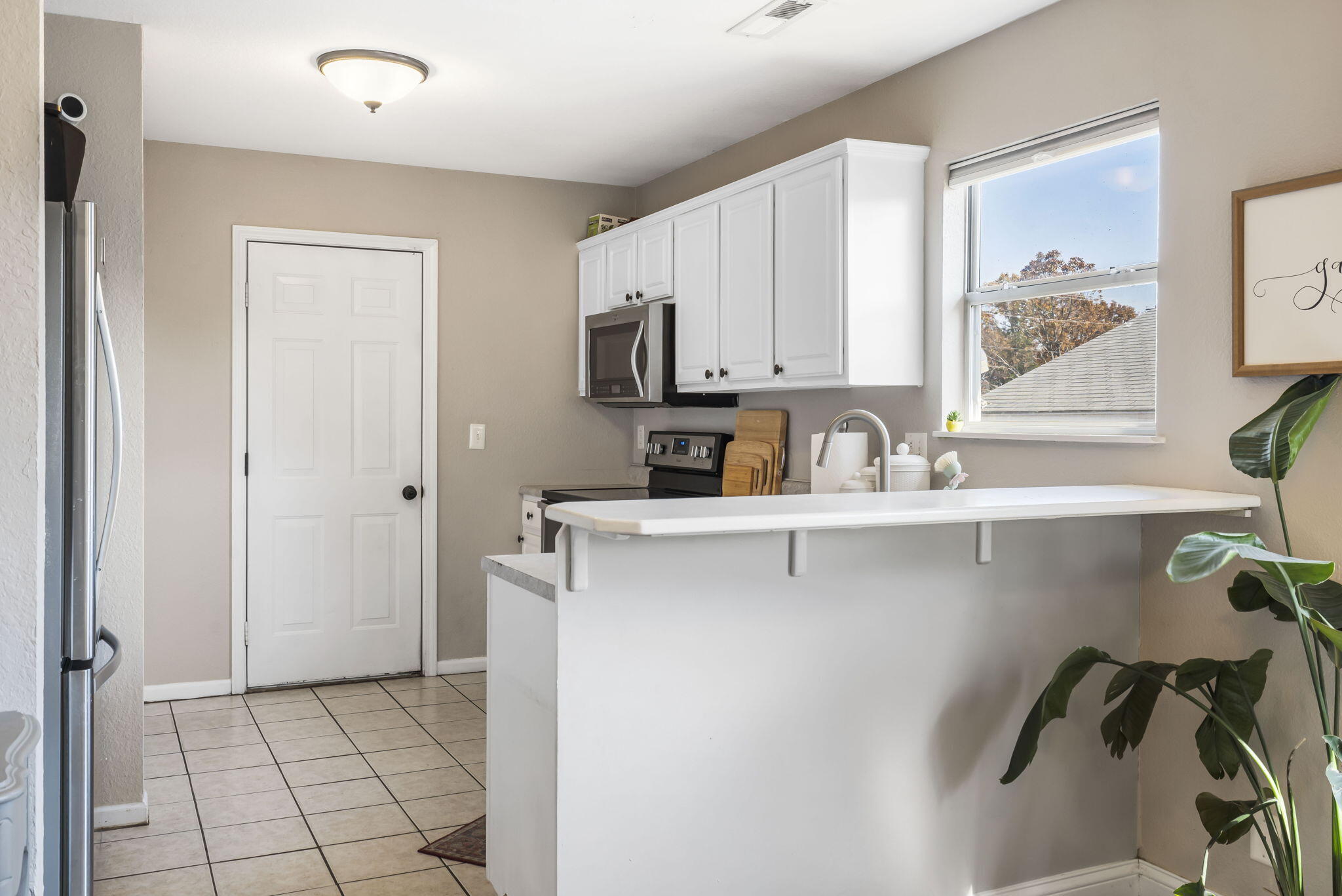 250 Fox Ridge Road Property Photo 8