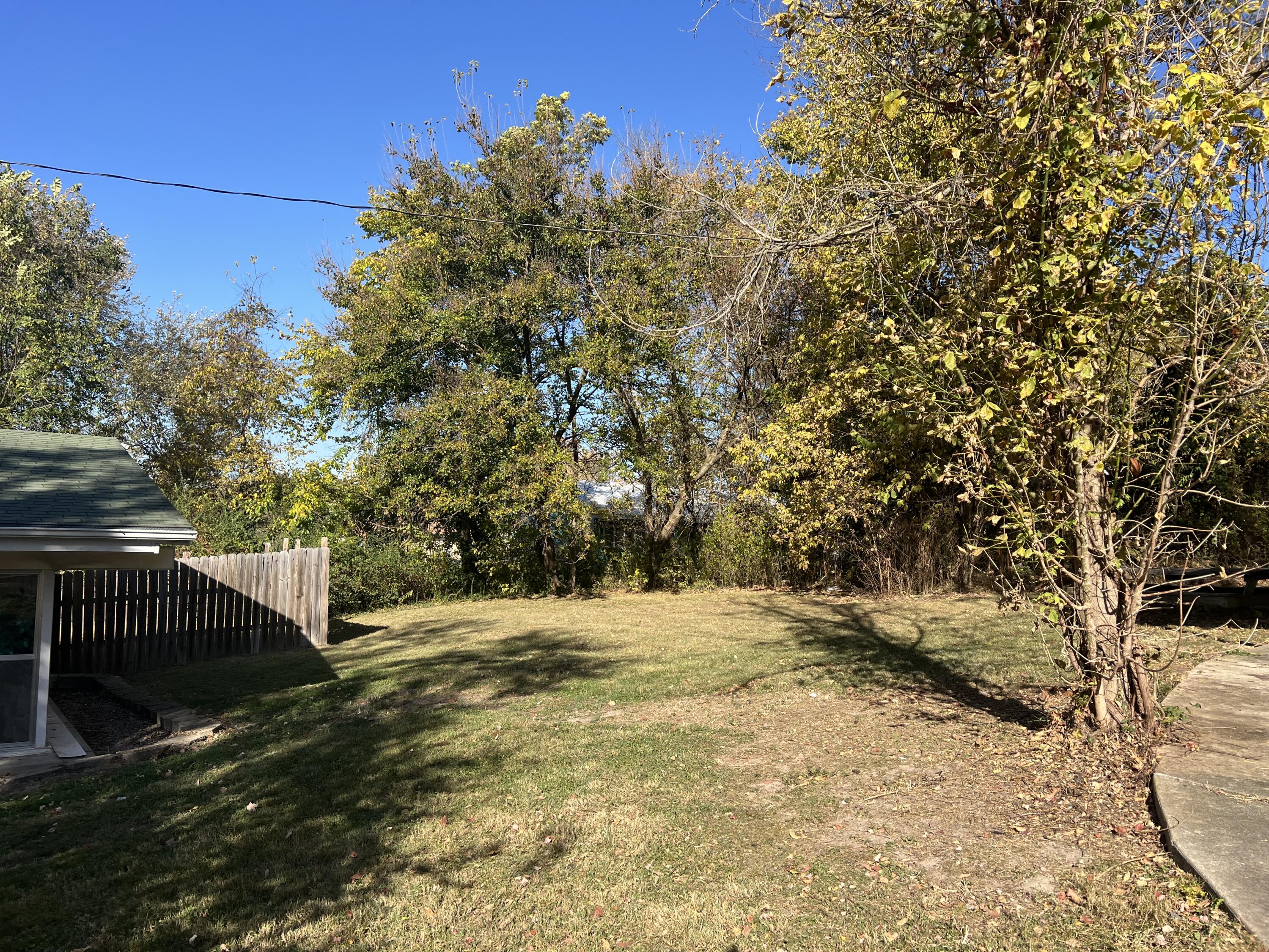 106 South Mansfield Road Property Photo 9