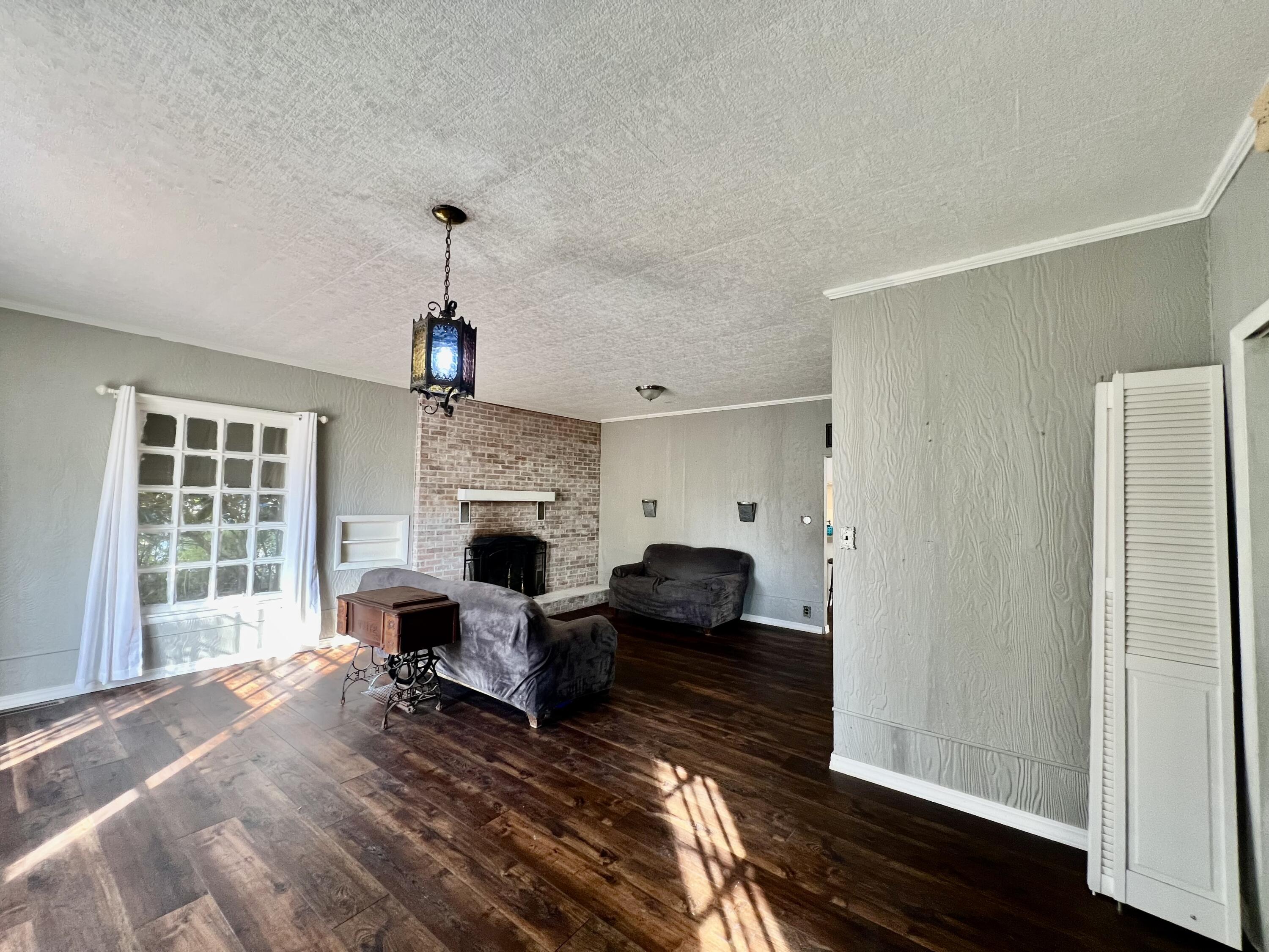 106 South Mansfield Road Property Photo 12