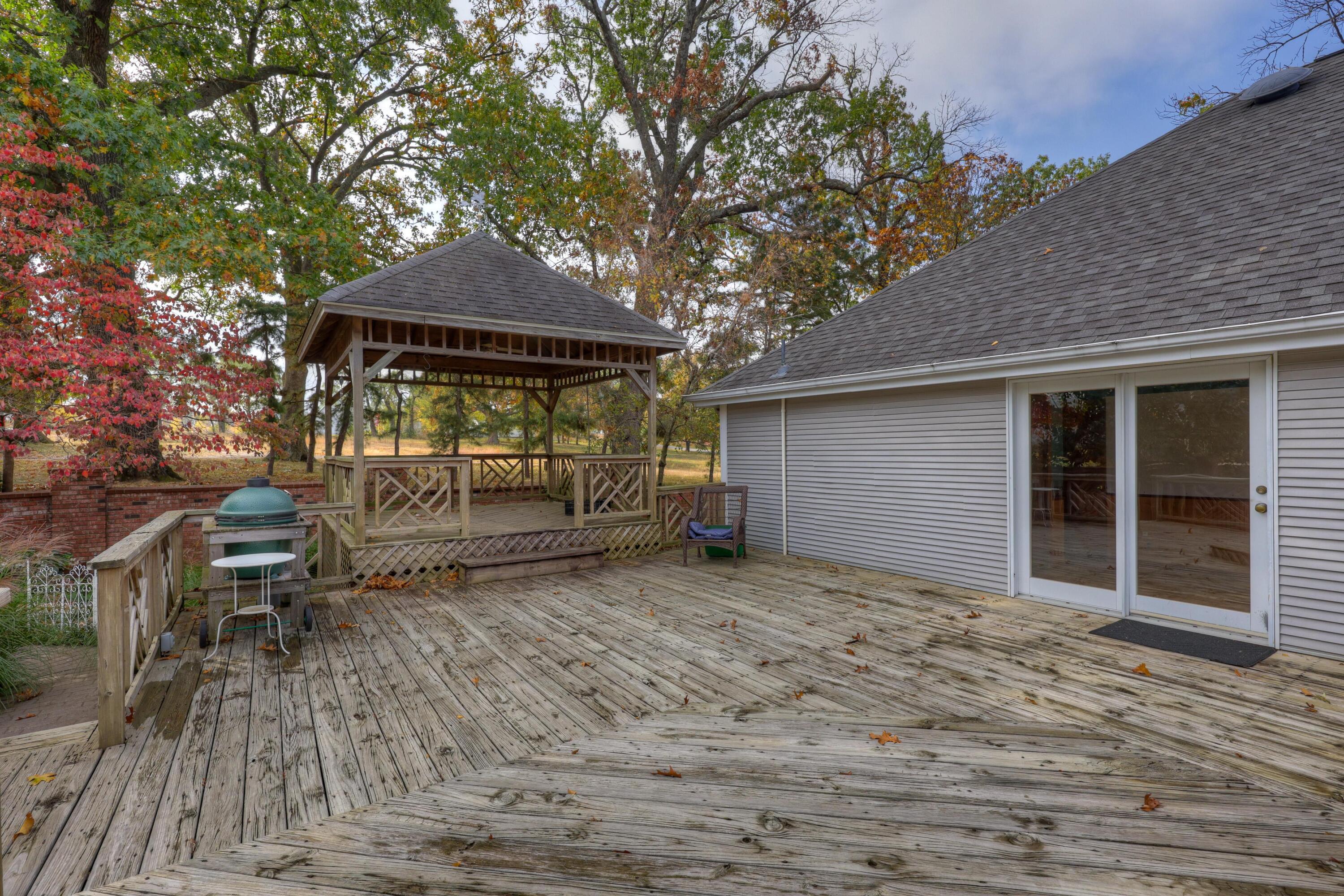 5910 South Baker Boulevard Property Photo 9