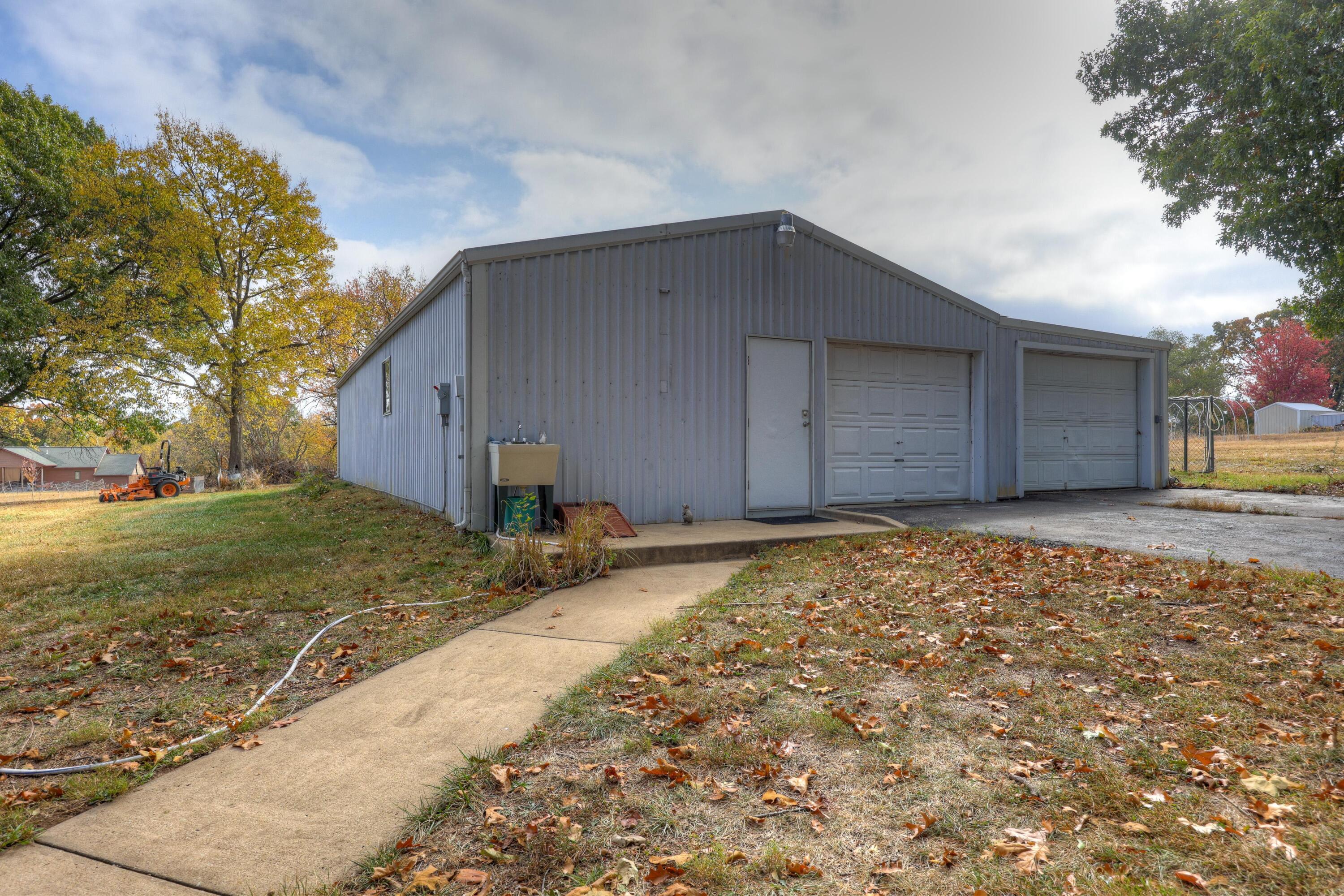 5910 South Baker Boulevard Property Photo 16