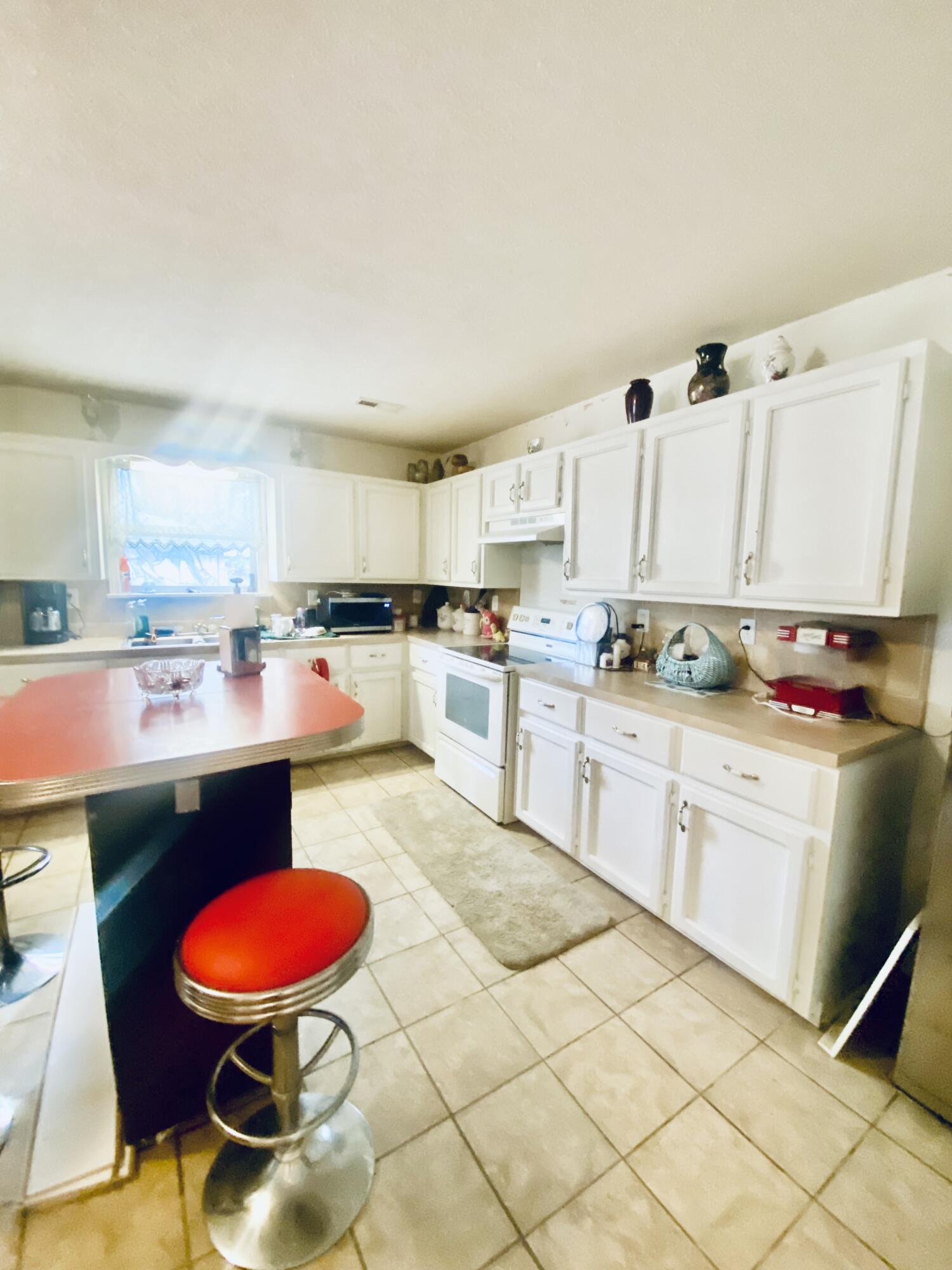 502 Maple Street Property Photo 18