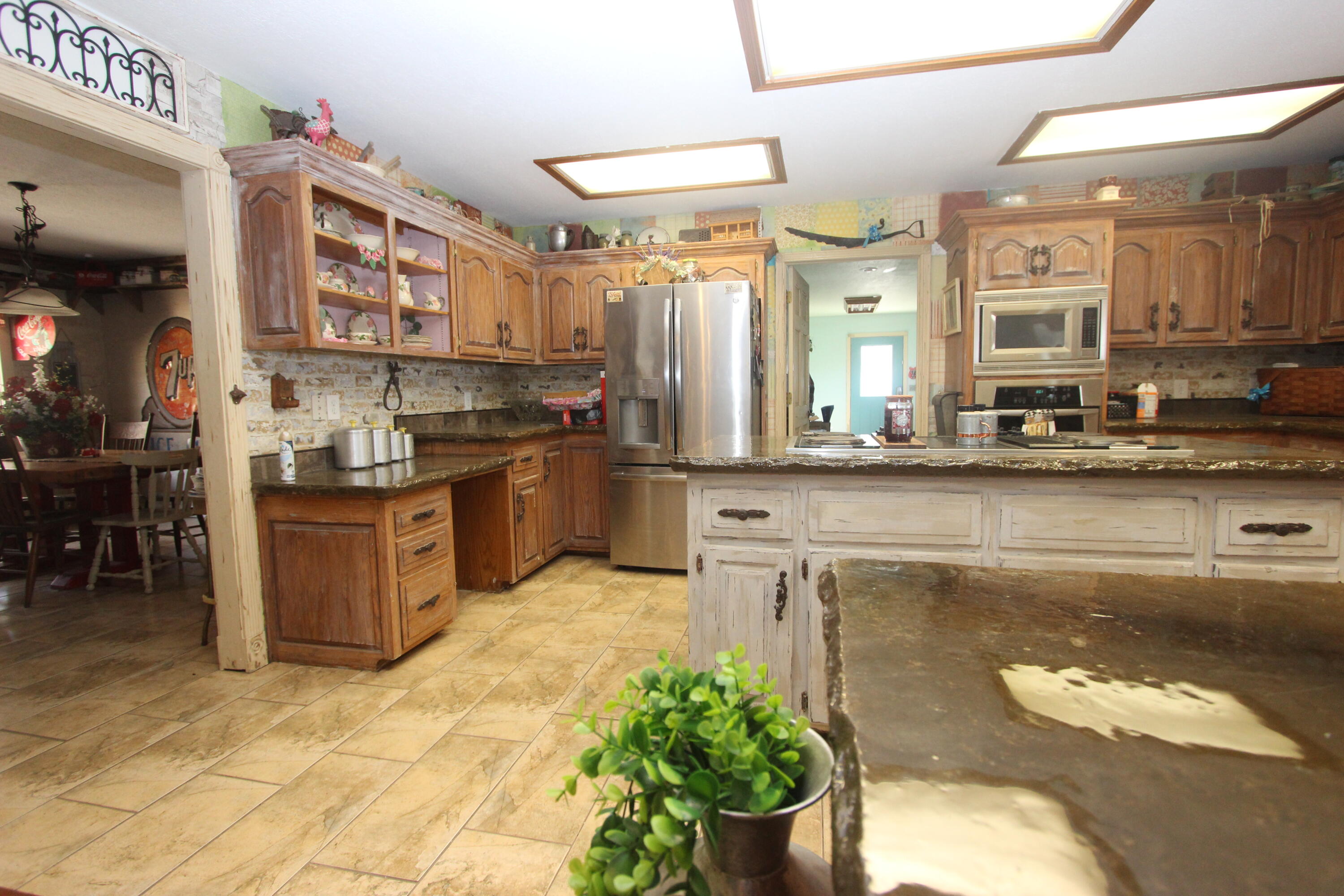 1819 Pleasant Hill Road Property Photo 4